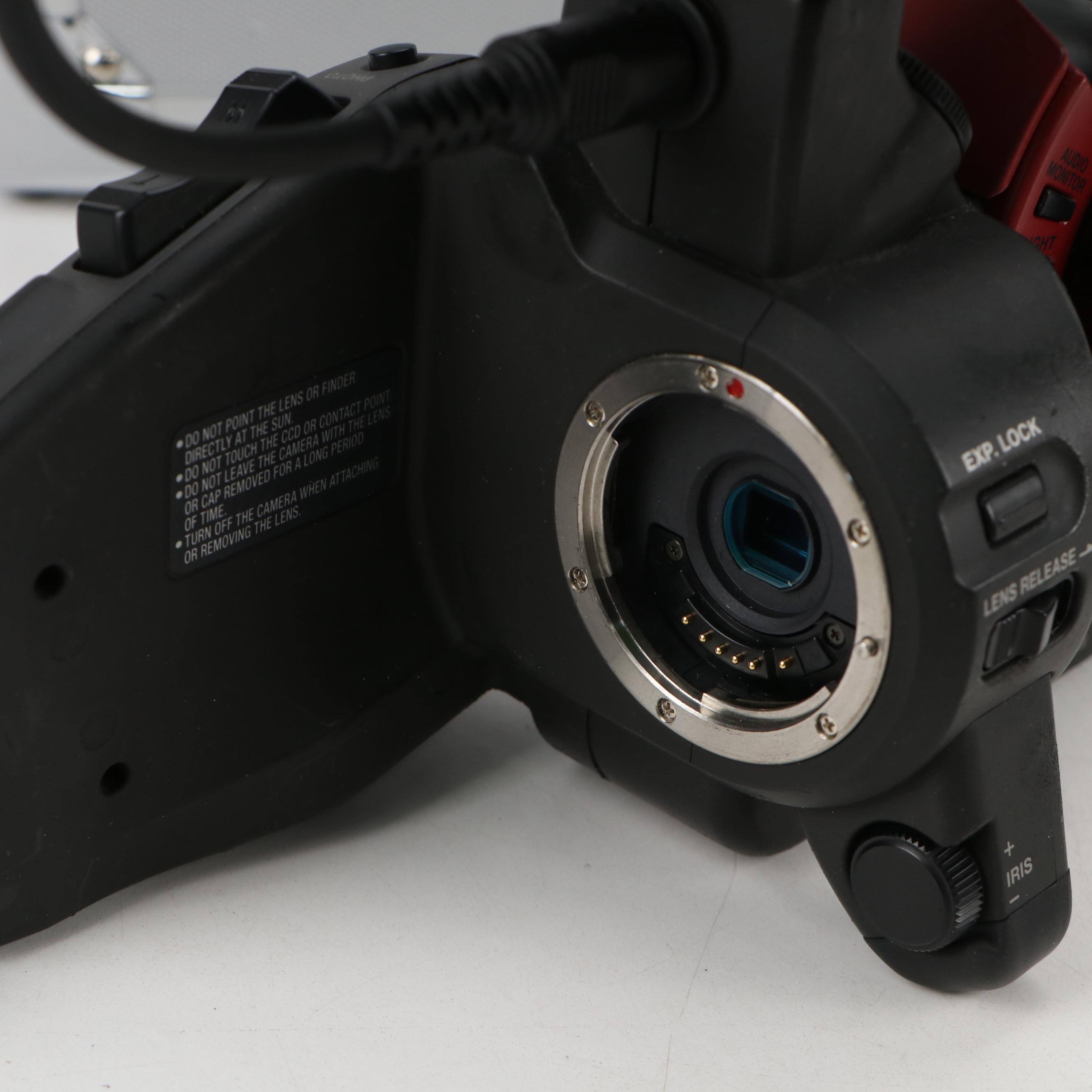 Canon 3CCD Digital Video Camcorder with Accessories