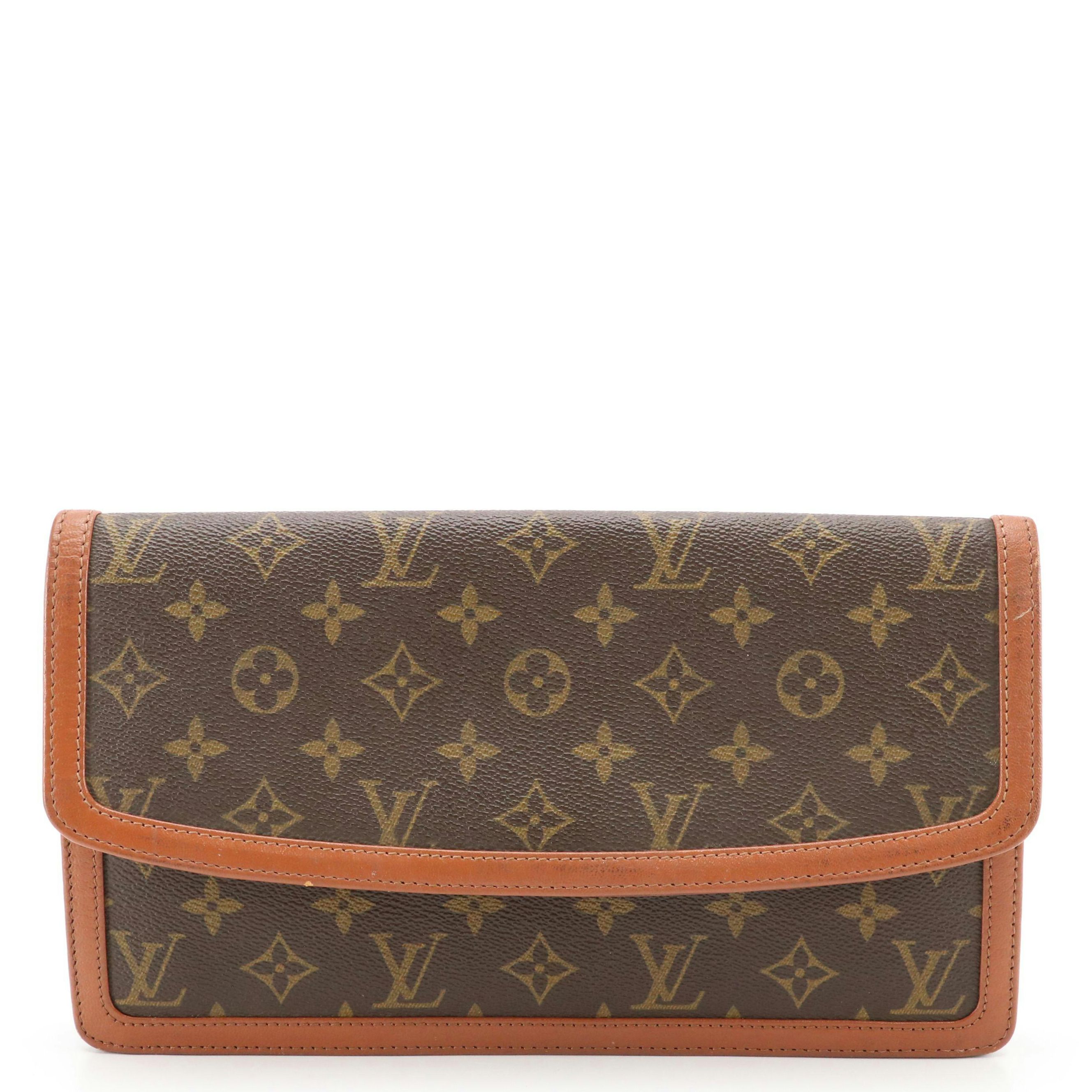 Louis Vuitton Pochette Dame Clutch in Monogram Canvas and Leather