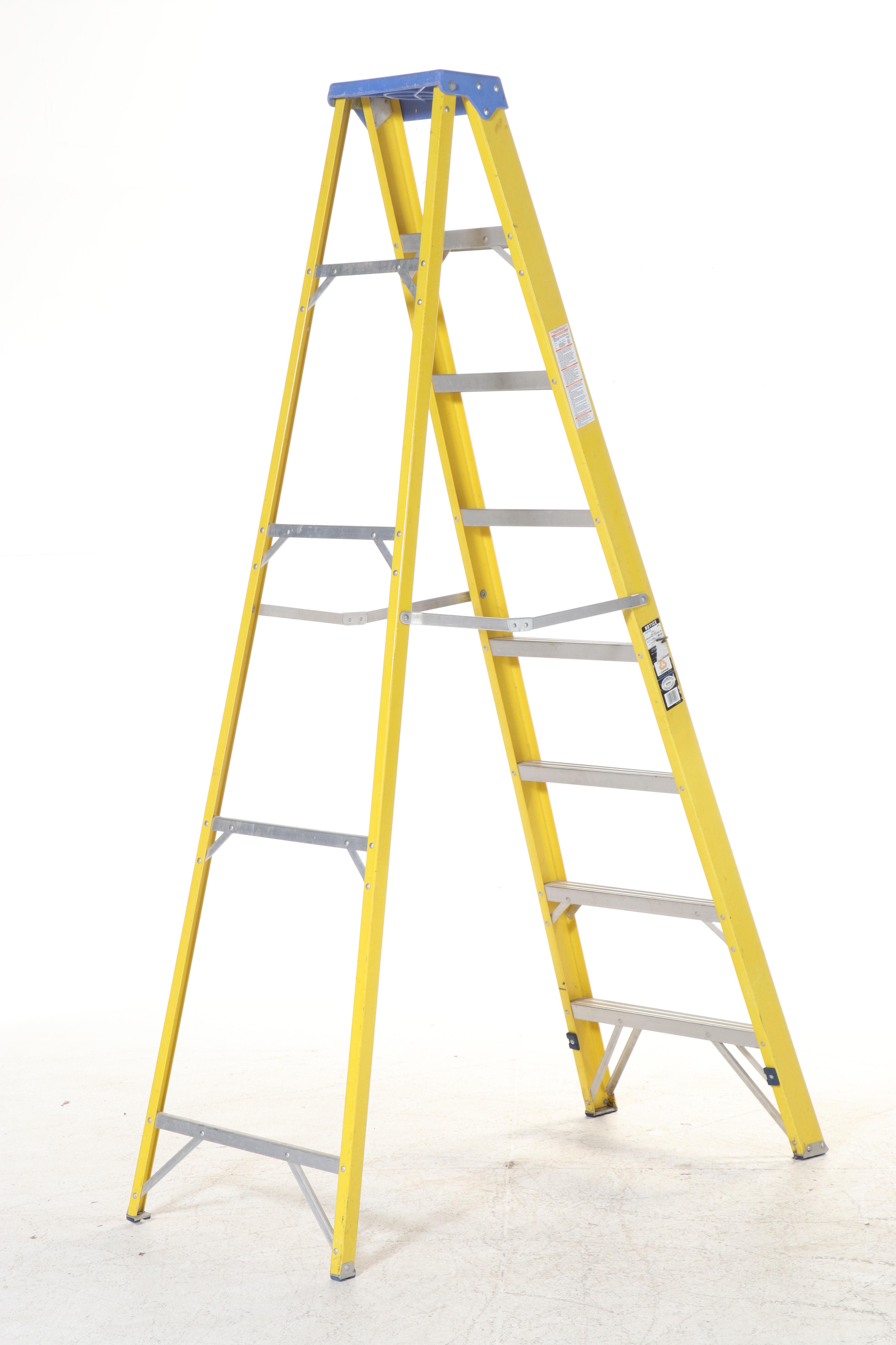 Cuprum Pro Series 8' Fiberglass Step Ladder