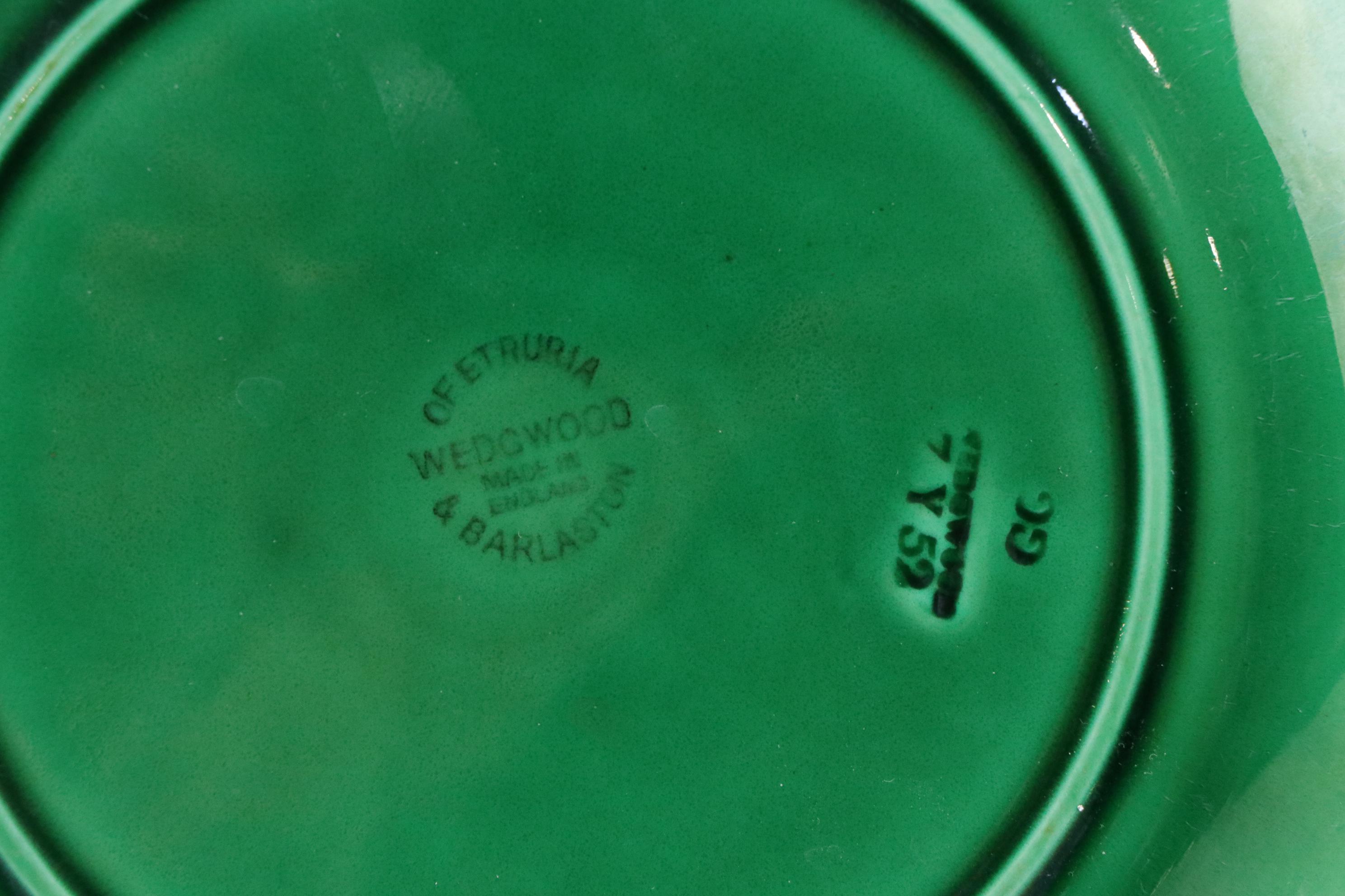 Majolica Leaf Motif Platter & Plates