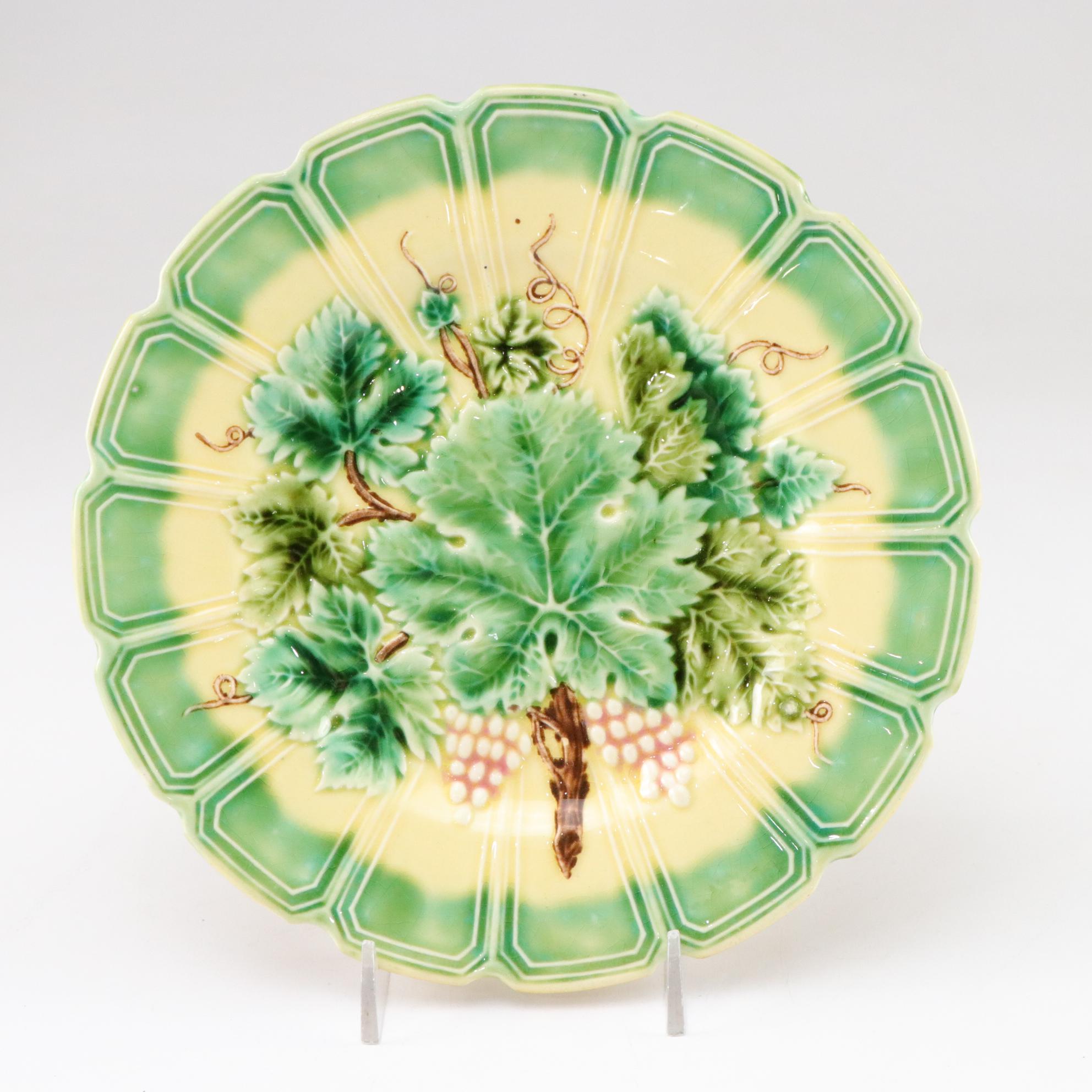 Majolica Leaf Motif Platter & Plates