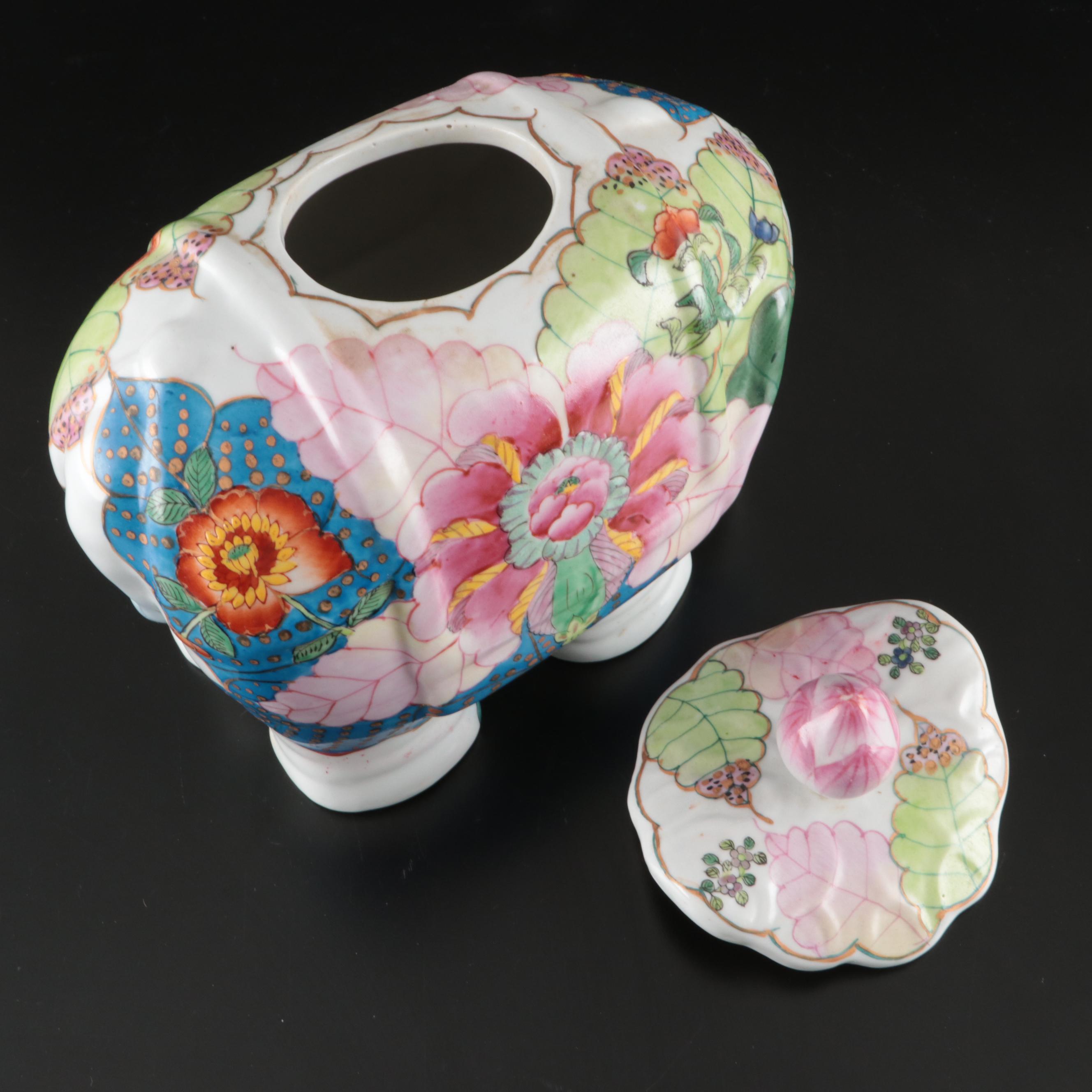 Chinese Porcelain Tobacco Leaf Elephant Shaped Jar