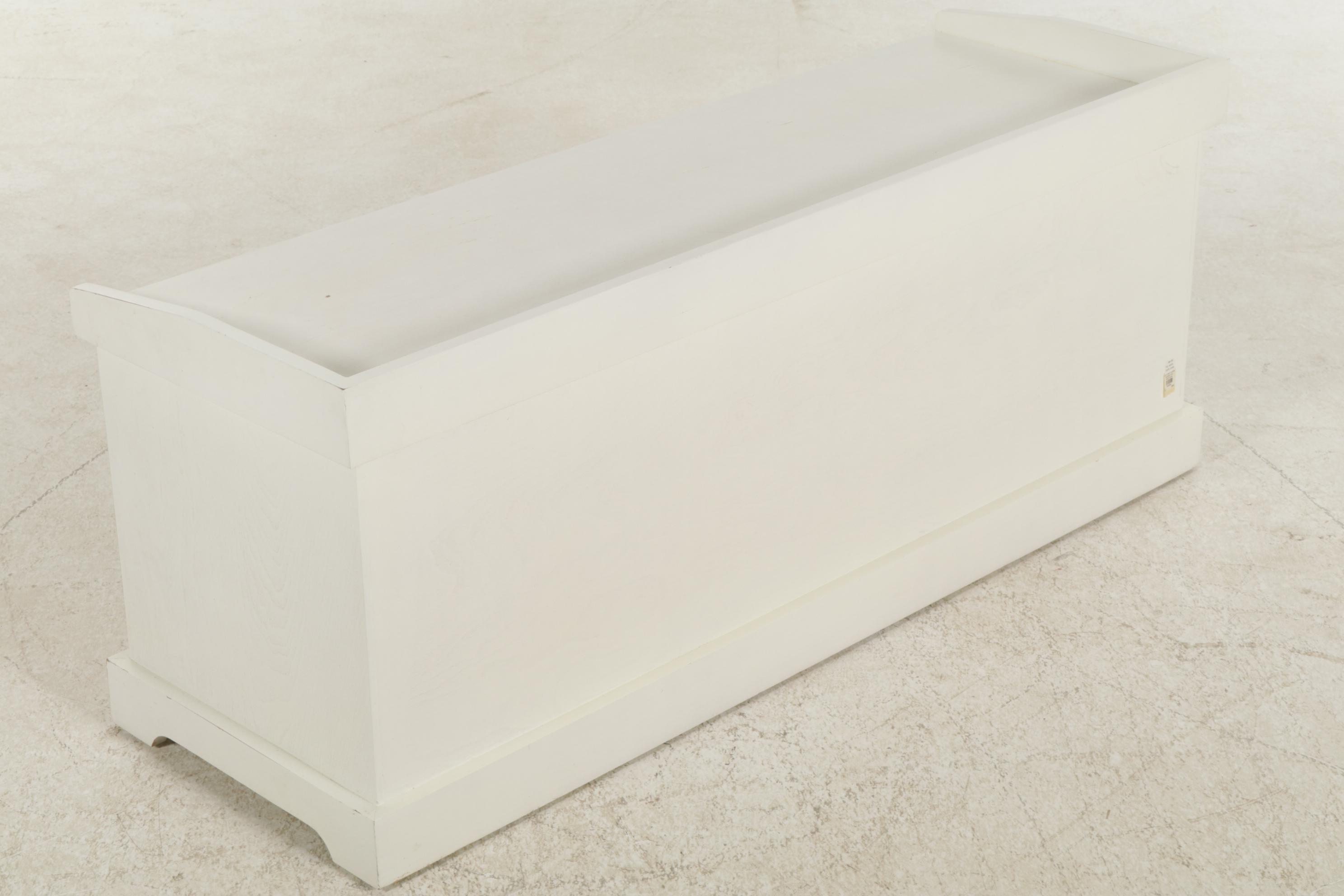 Pottery Barn White Entry Bench with storage Baskets