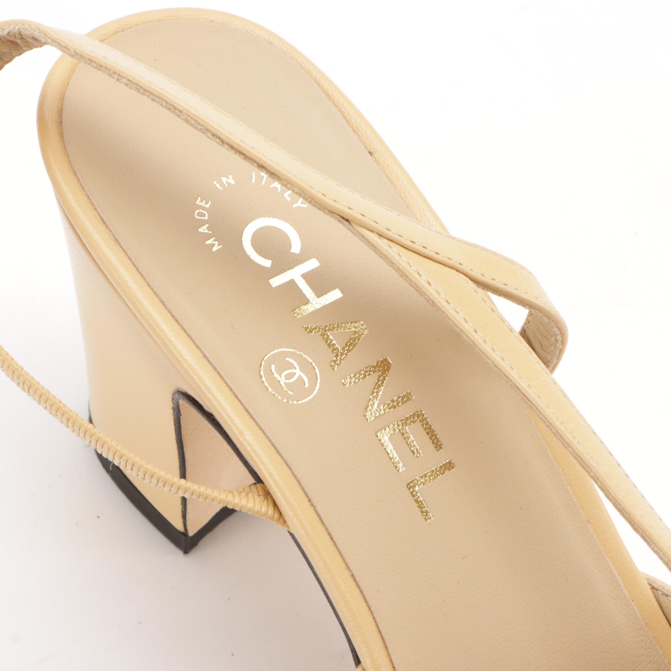 Chanel Two-Tone Slingback Pumps in Goatskin and Grosgrain with Box