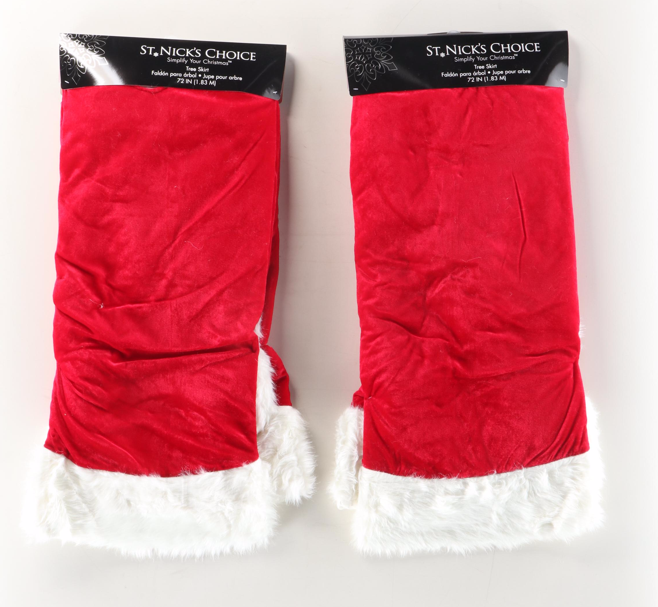 St. Nick's Choice Christmas Tree Skirts with Illuminated Lightbulb Wreath