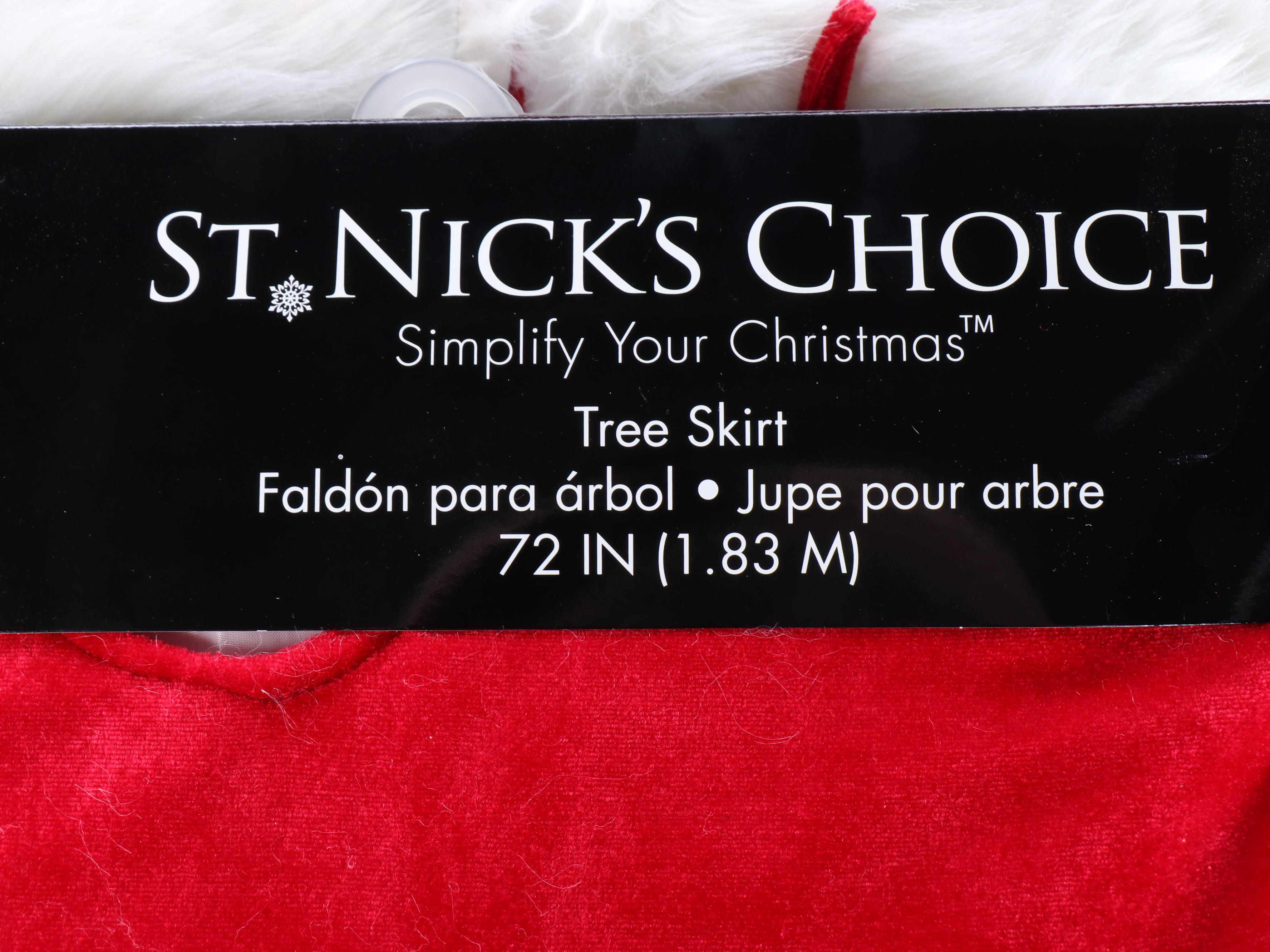 St. Nick's Choice Christmas Tree Skirts with Illuminated Lightbulb Wreath