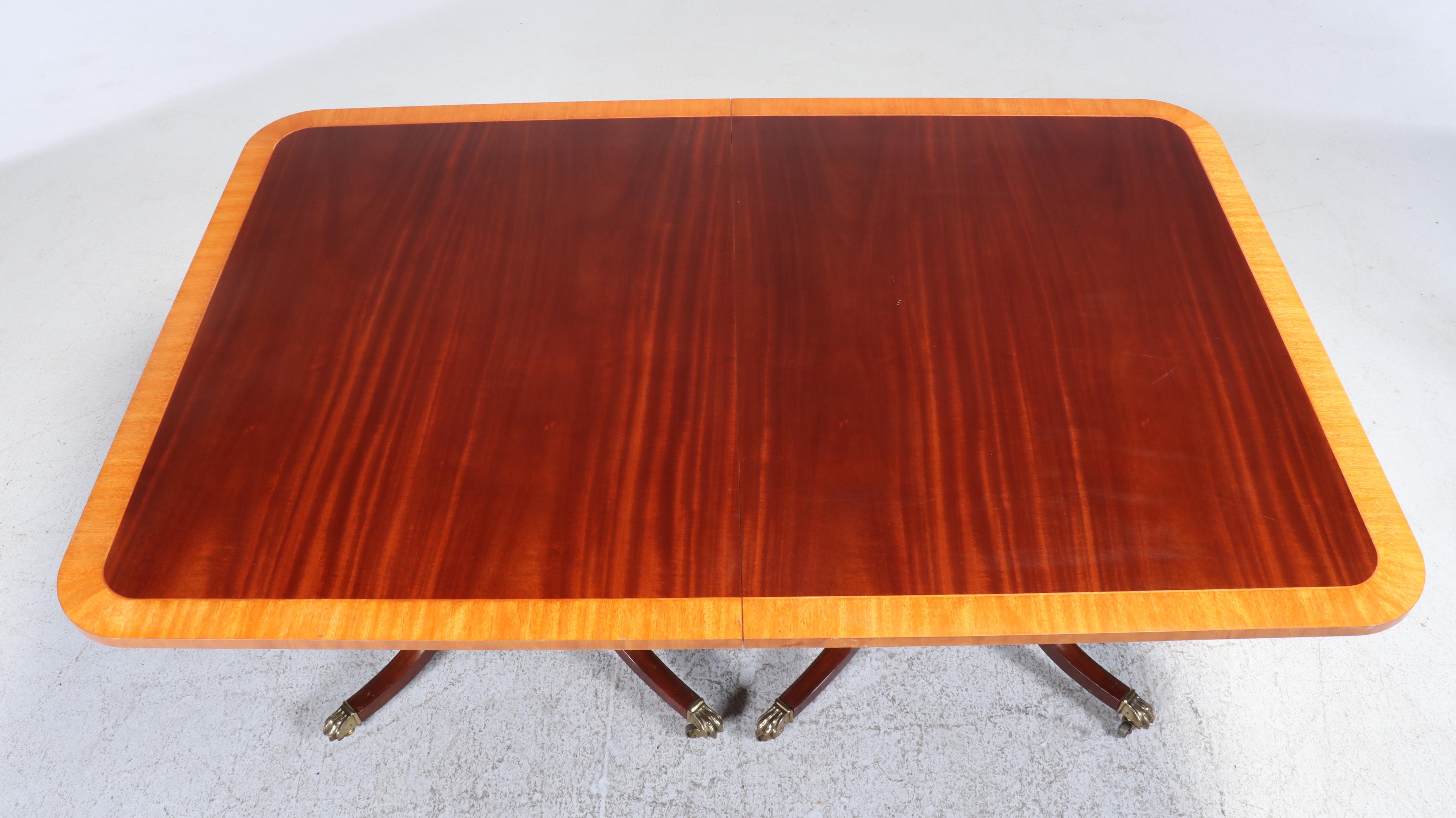 Baker Furniture Historic Charleston Reproductions Double-Pedestal Dining Table