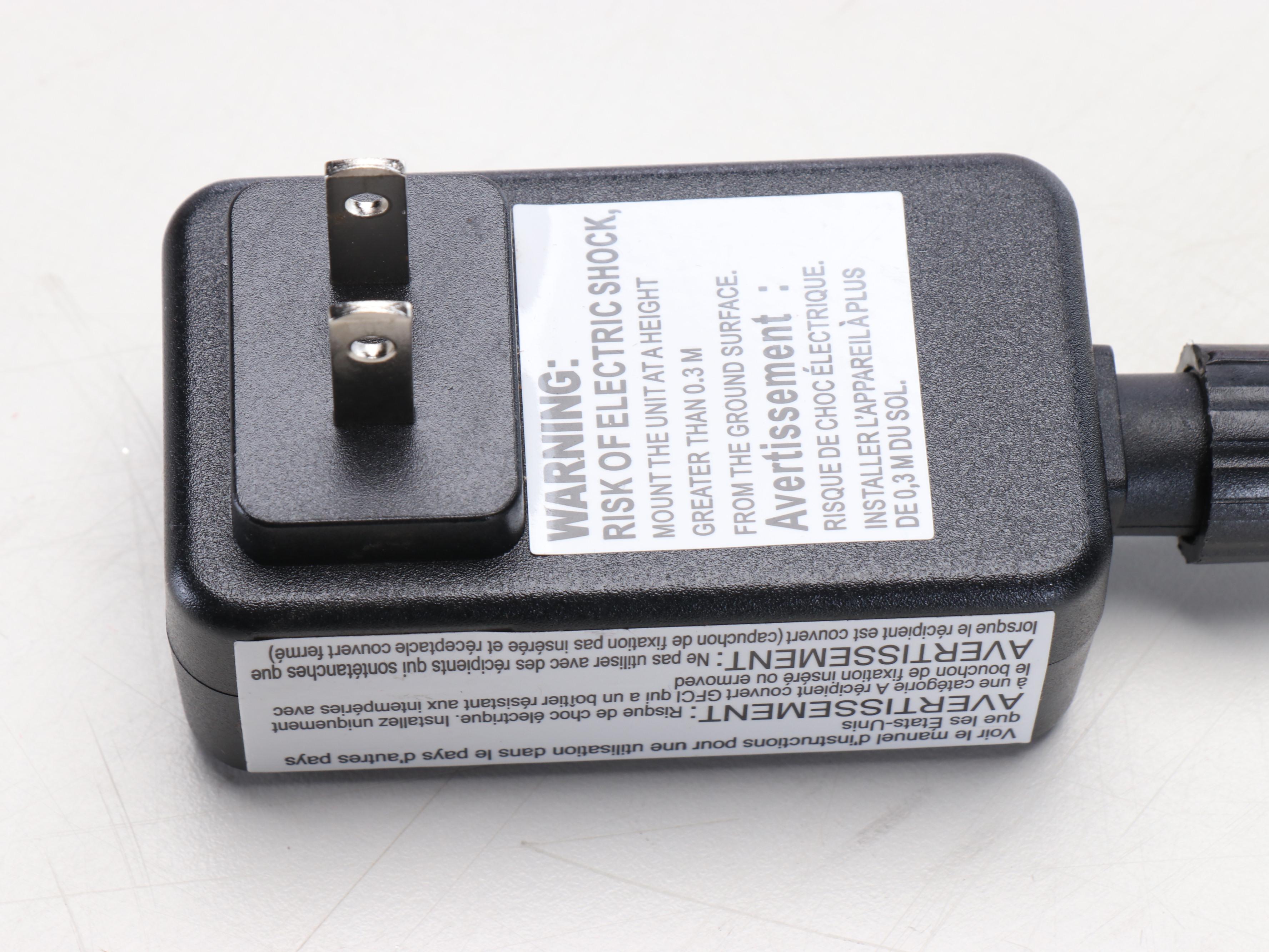 Animated Outdoor Climbing Santa with Tree Skirts