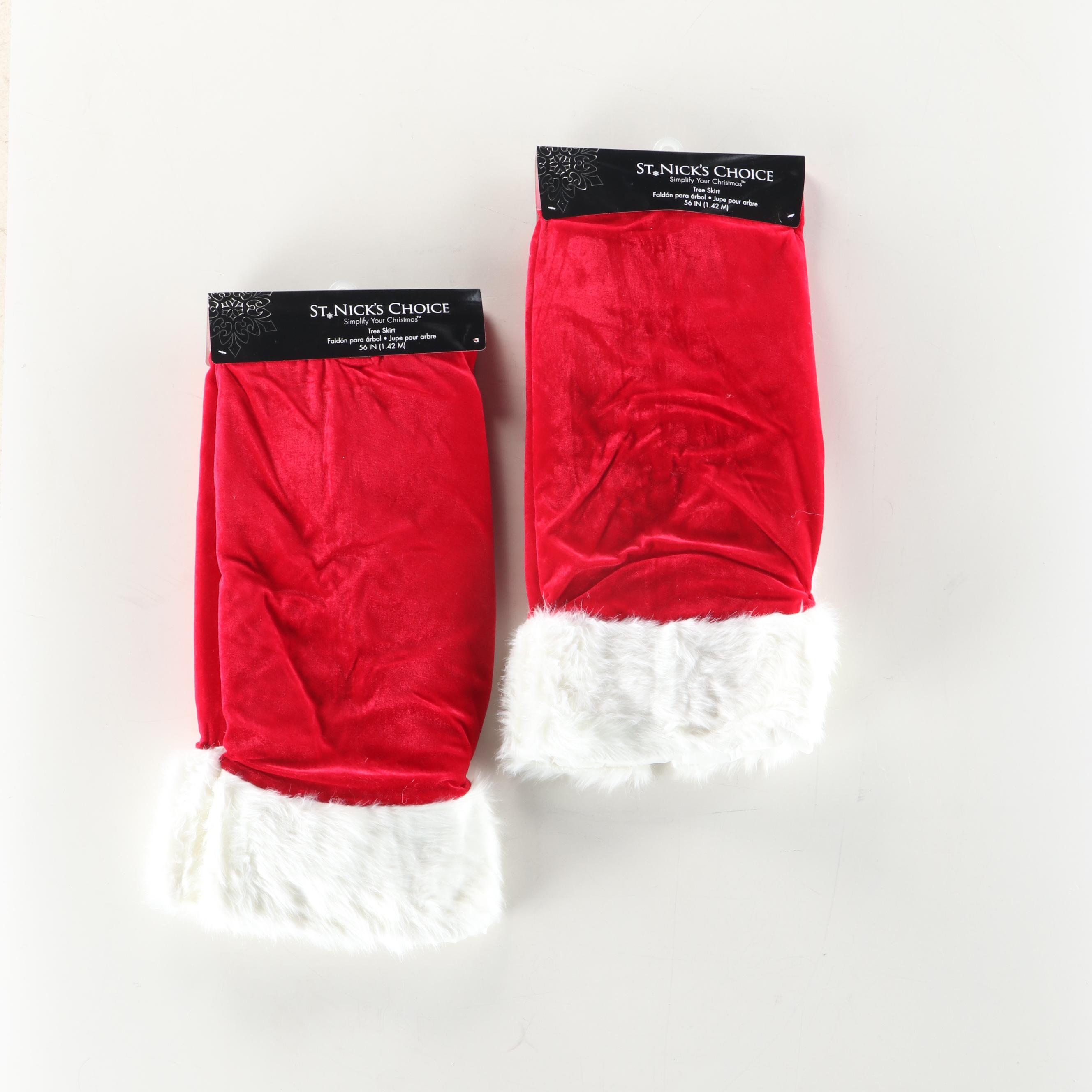 Animated Outdoor Climbing Santa with Tree Skirts