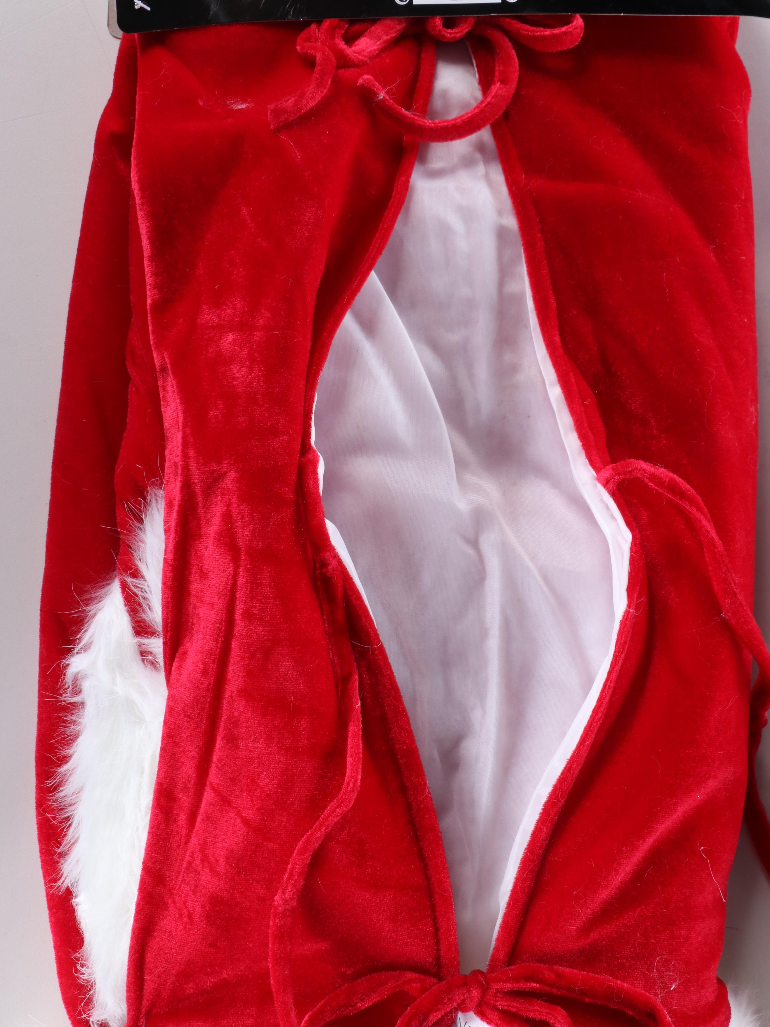 Animated Outdoor Climbing Santa with Tree Skirts