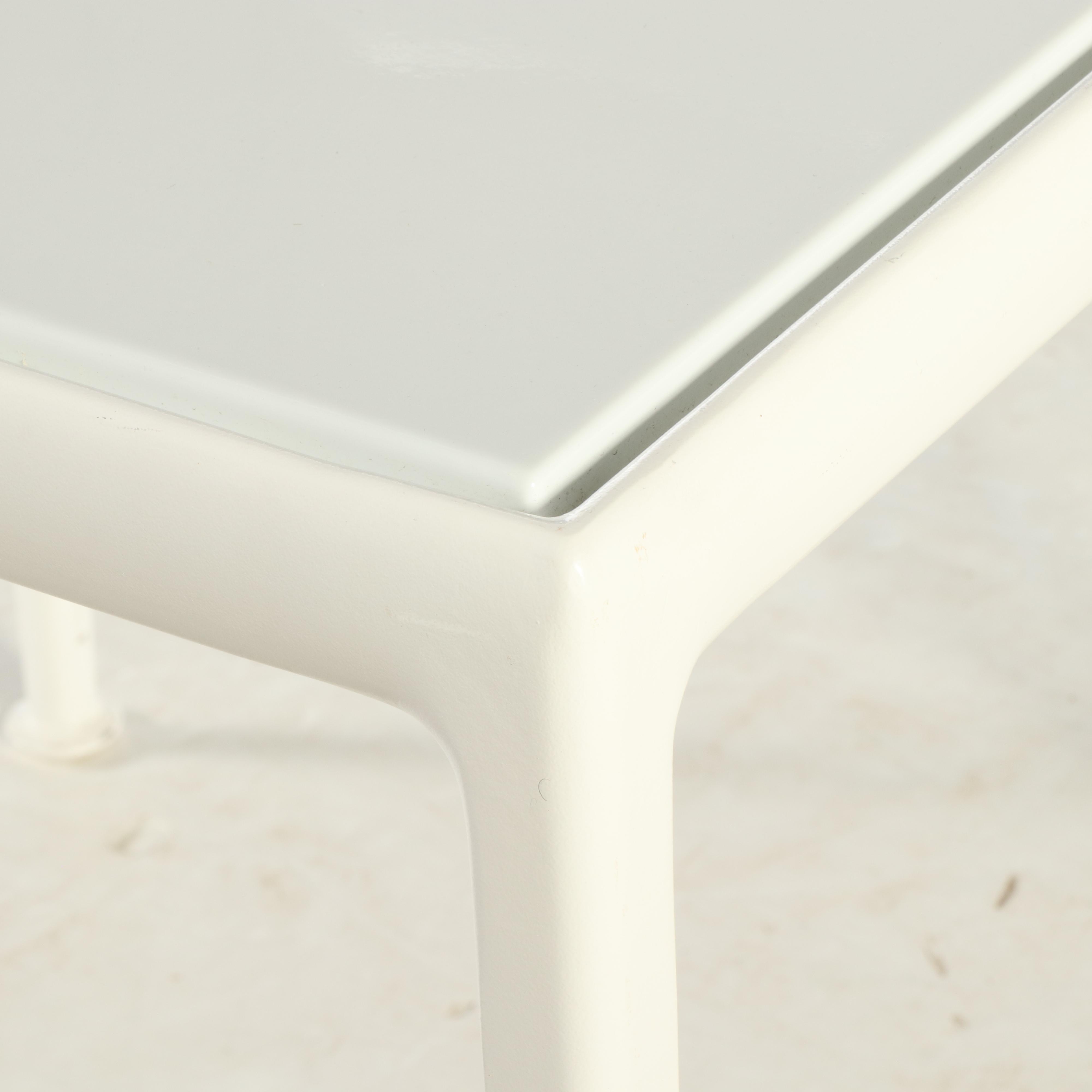 Richard Schultz for Knoll "1966 Collection" Aluminum and Steel Outdoor Table