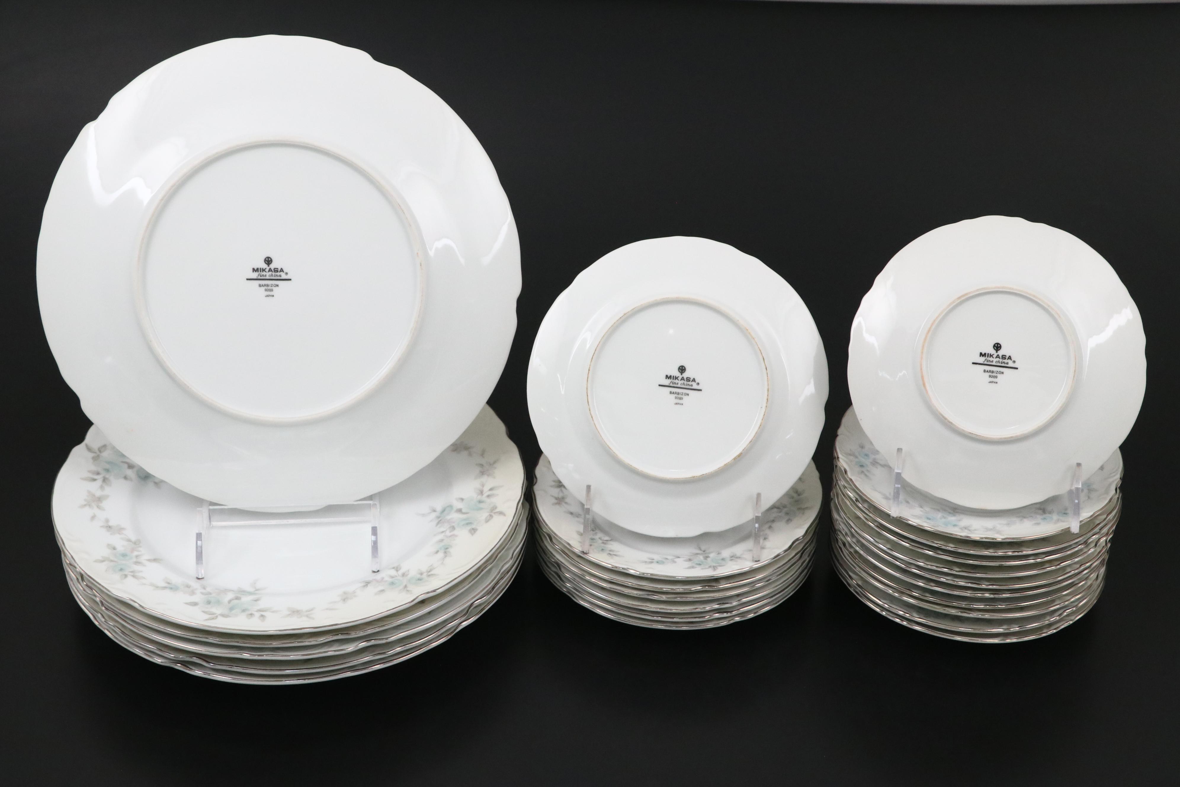 Mikasa "Barbizon" Porcelain Dinnerware and Serving Pieces, Mid to Late 20th C.