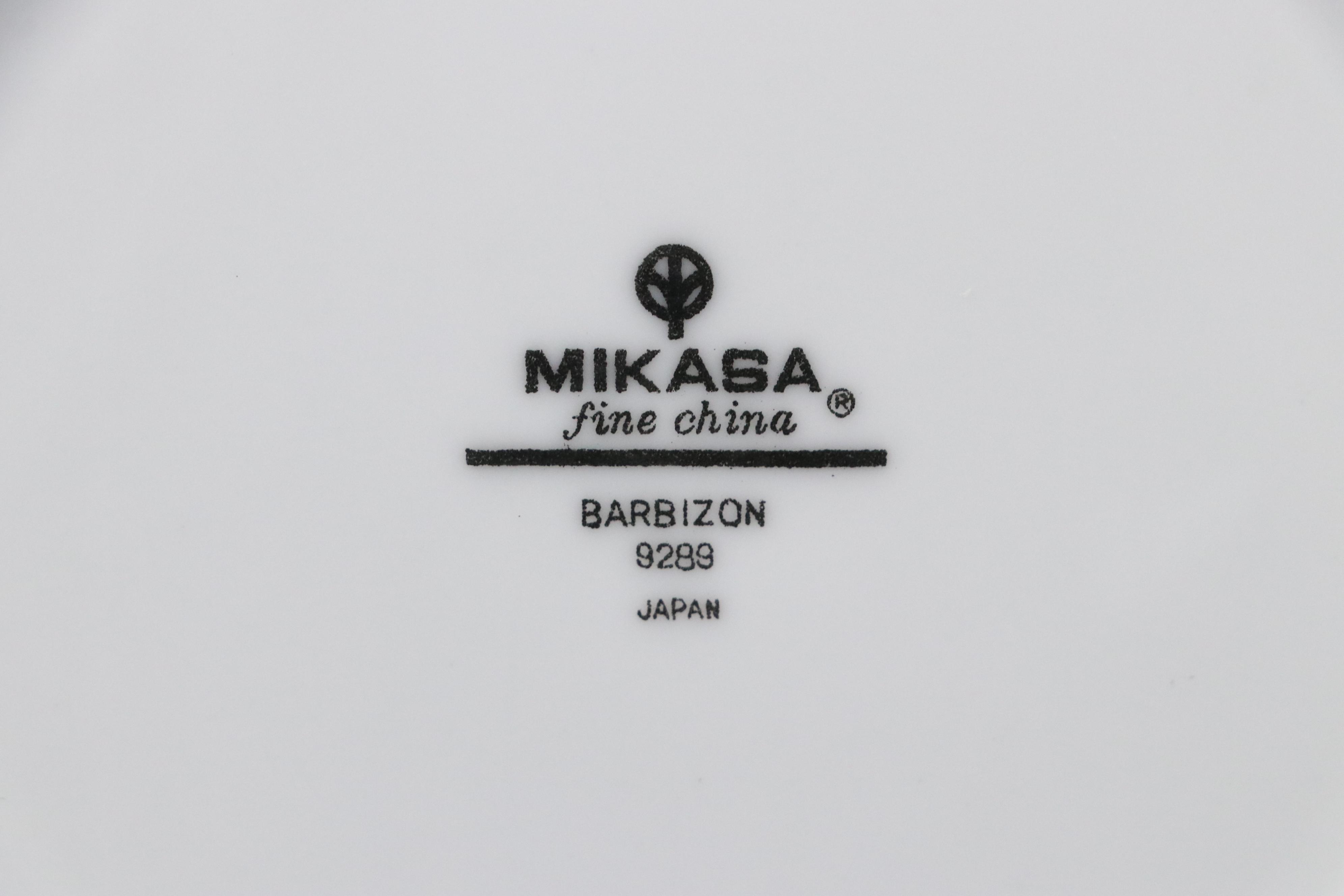 Mikasa "Barbizon" Porcelain Dinnerware and Serving Pieces, Mid to Late 20th C.