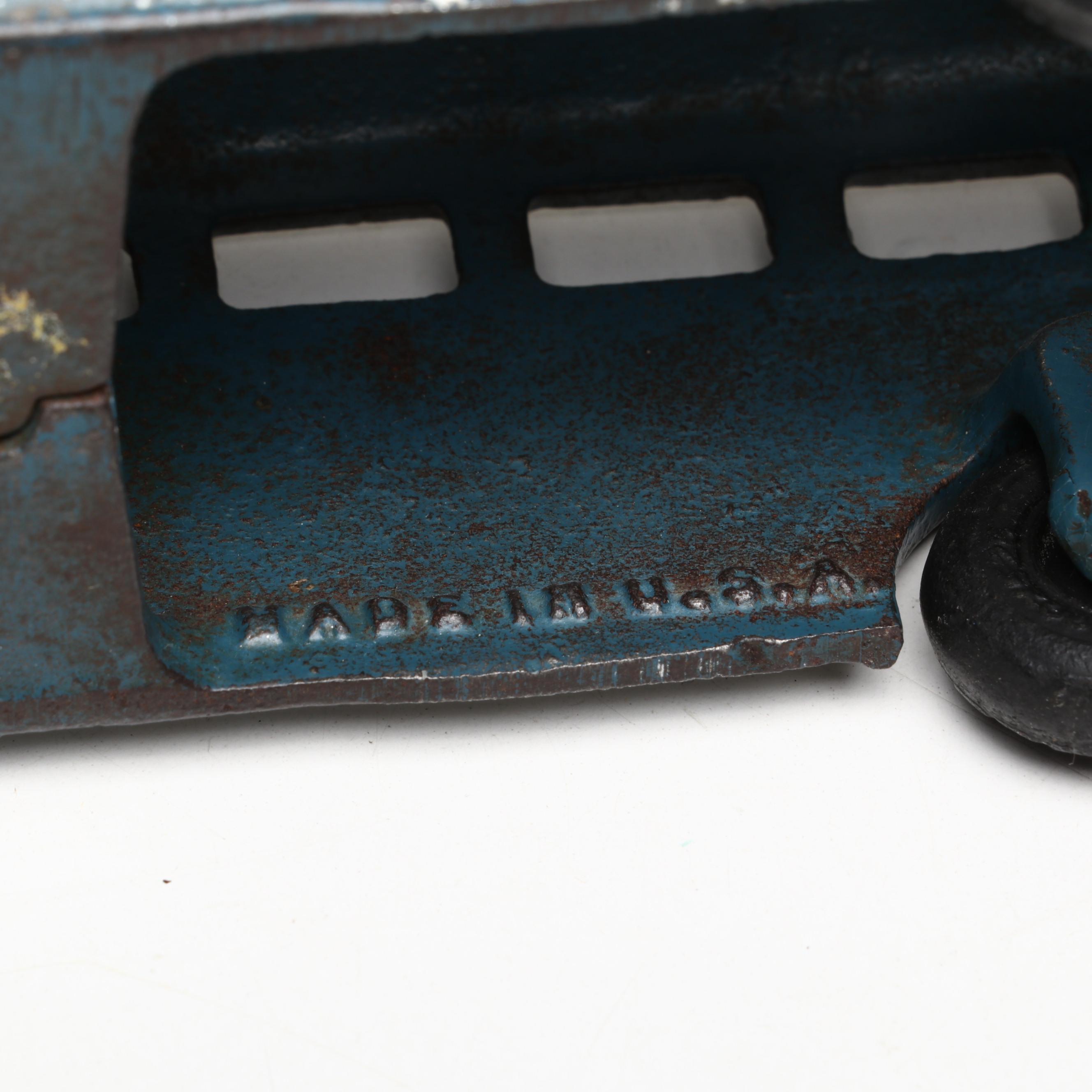 Arcade Greyhound Bus with Twin Coach Bus Models, Mid-20th Century