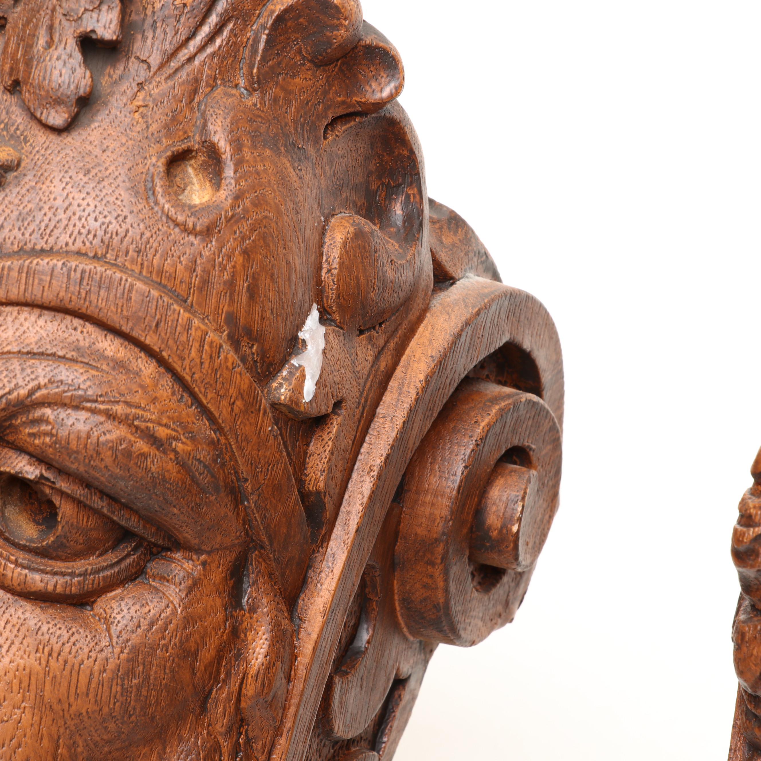 Wooden Nickel Faux Bois Northman and Lady Cast Resin Corbels, 1978