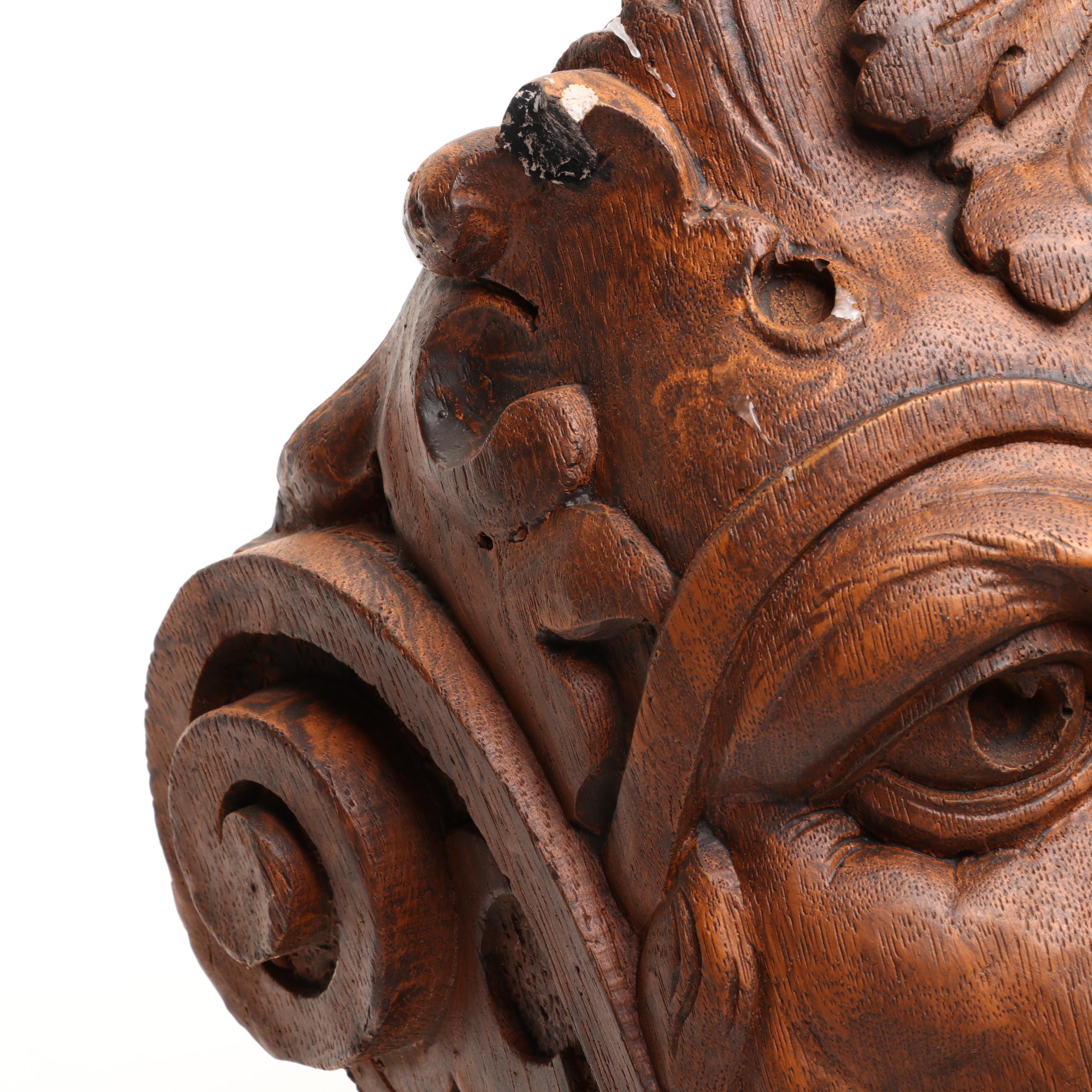 Wooden Nickel Faux Bois Northman and Lady Cast Resin Corbels, 1978