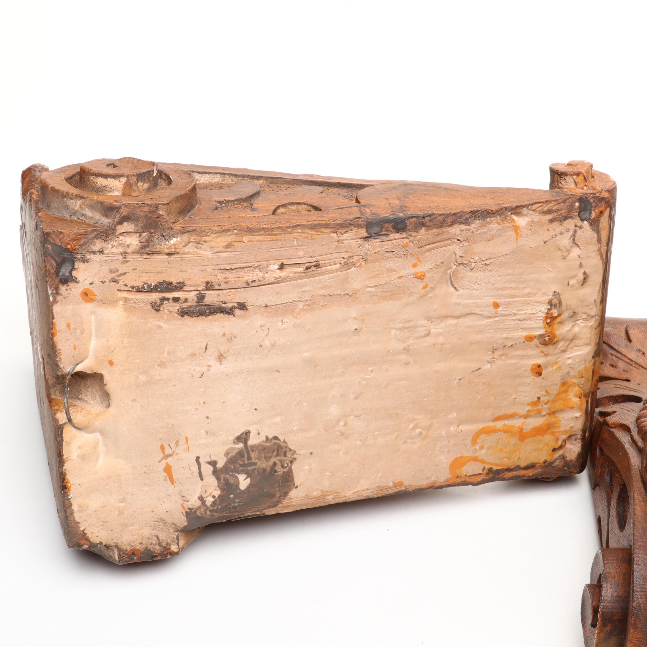 Wooden Nickel Faux Bois Northman and Lady Cast Resin Corbels, 1978