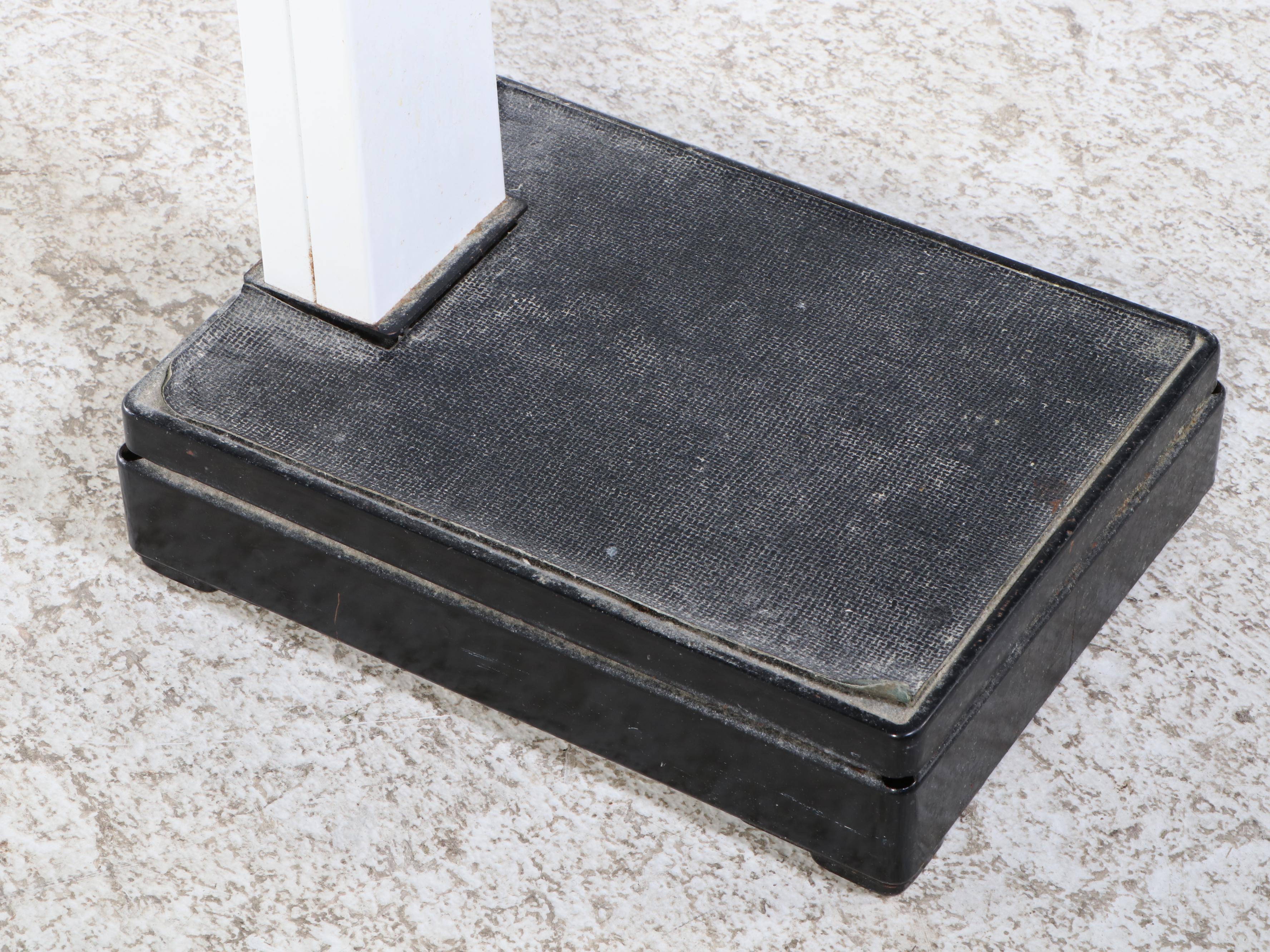 Health-O-Meter Doctor's Office Scale