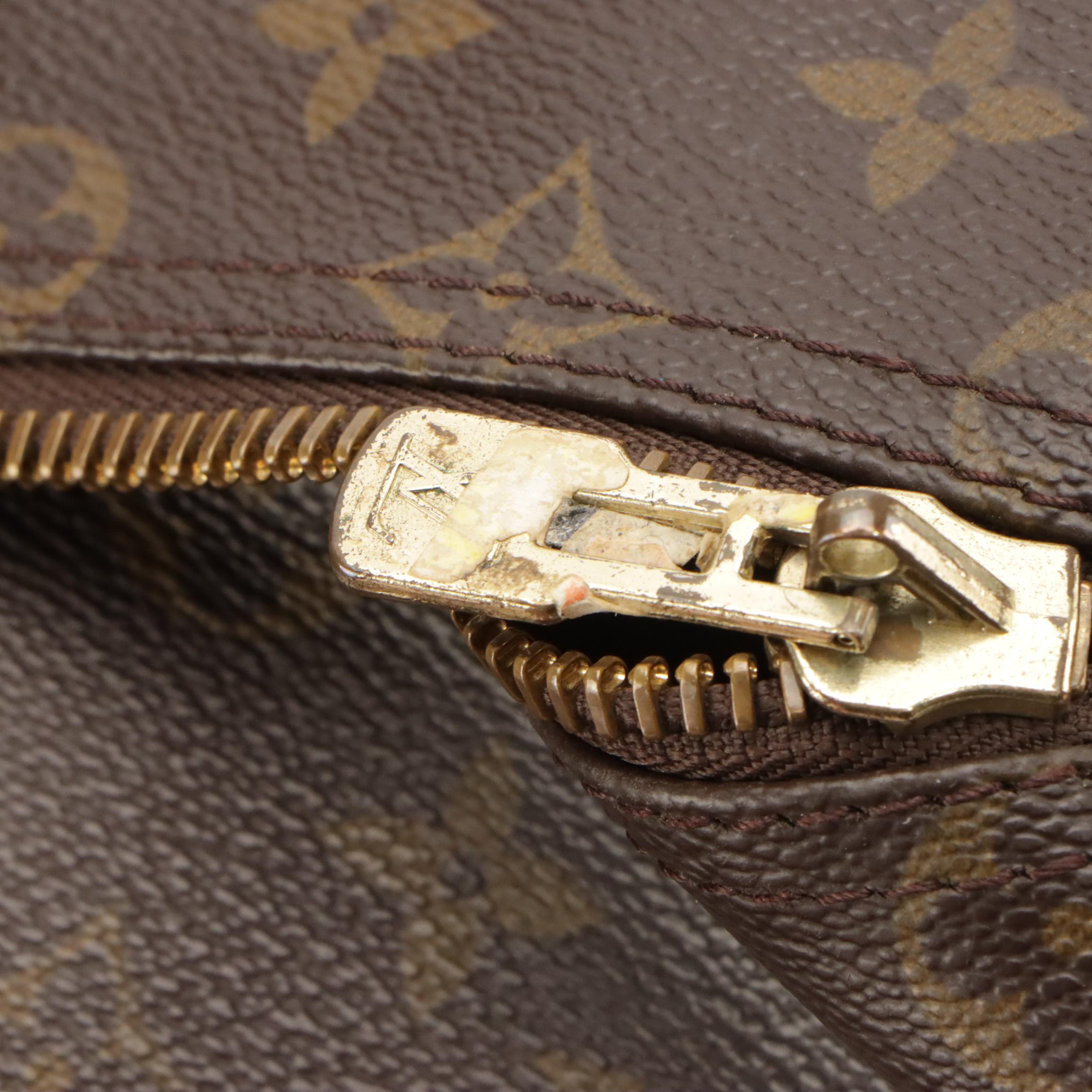Louis Vuitton Keepall 50 Travel Bag in Monogram Canvas and Leather