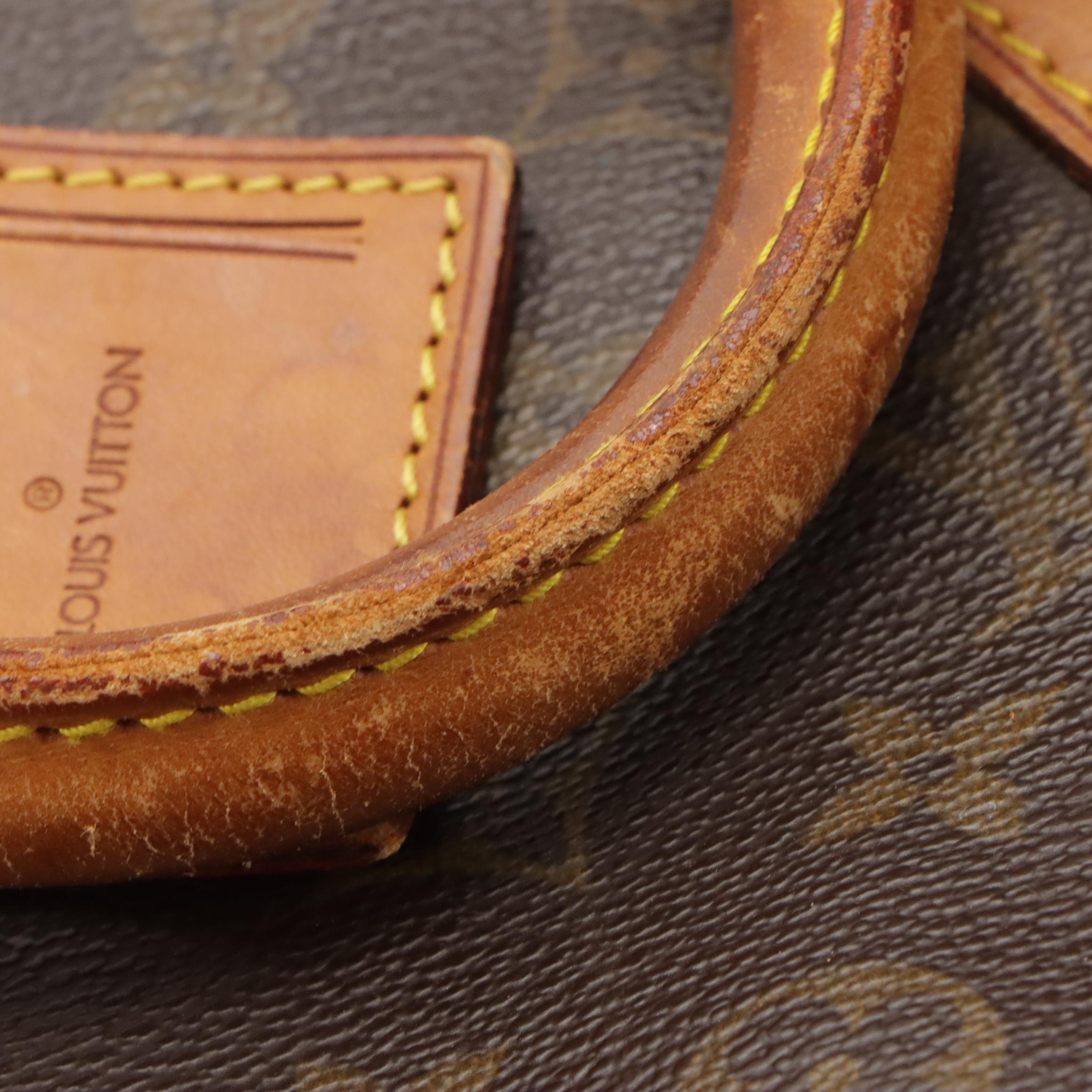 Louis Vuitton Keepall 50 Travel Bag in Monogram Canvas and Leather