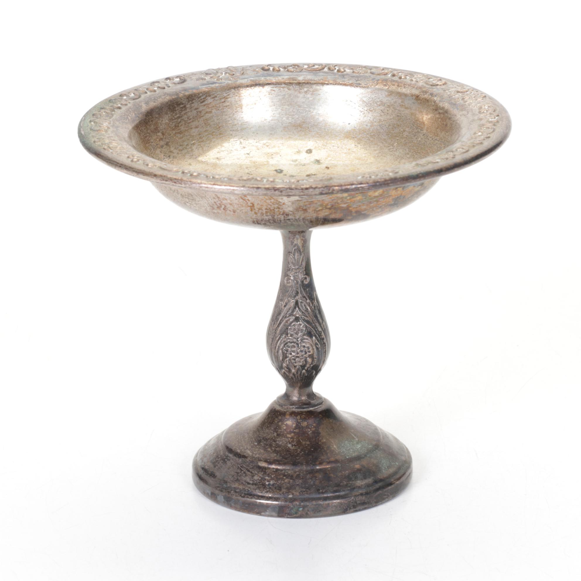 Wallace Baroque Round Gallery Tray and Other Silverplate Serving Pieces