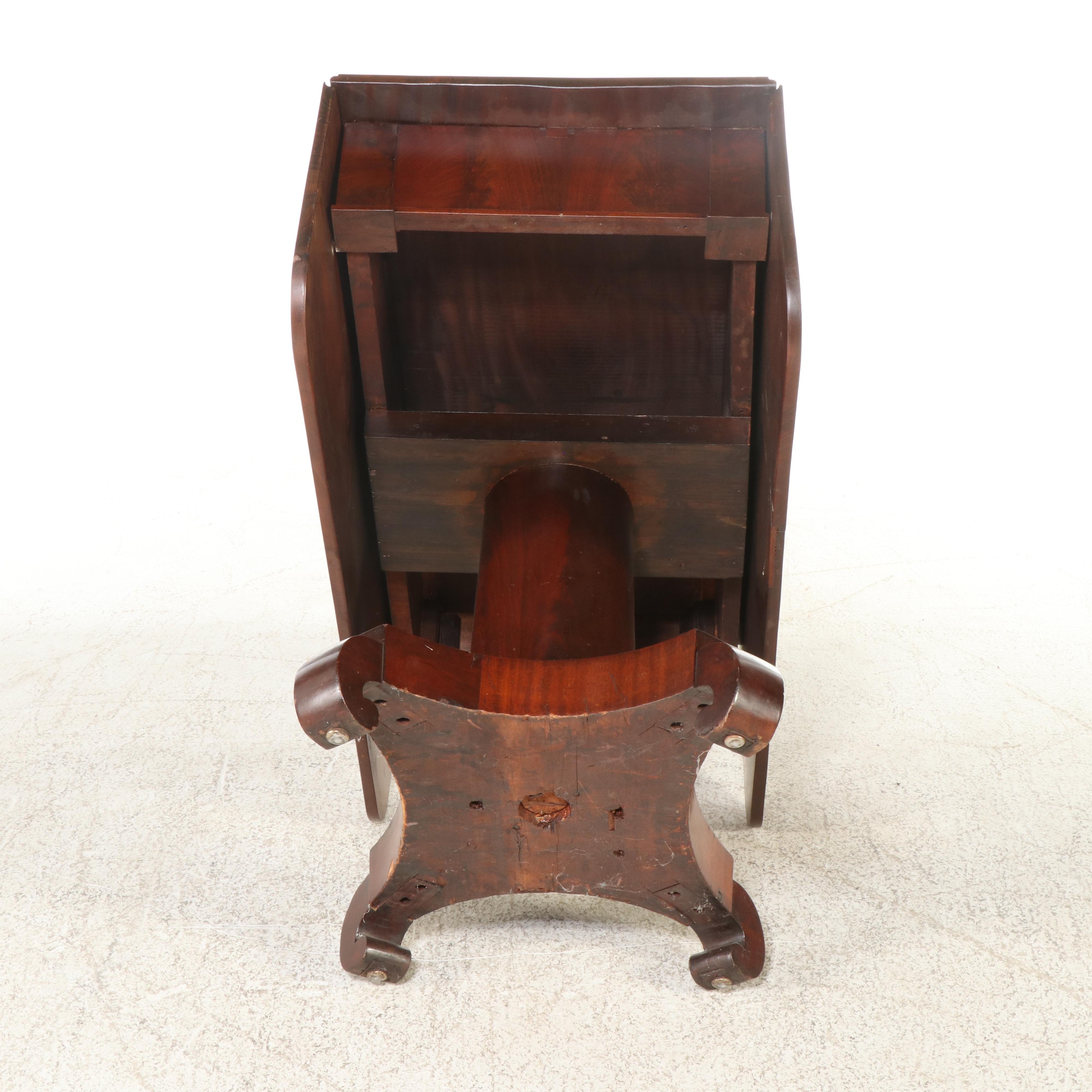 Classical Style Mahogany Drop-Leaf Dining Table, Early 20th Century
