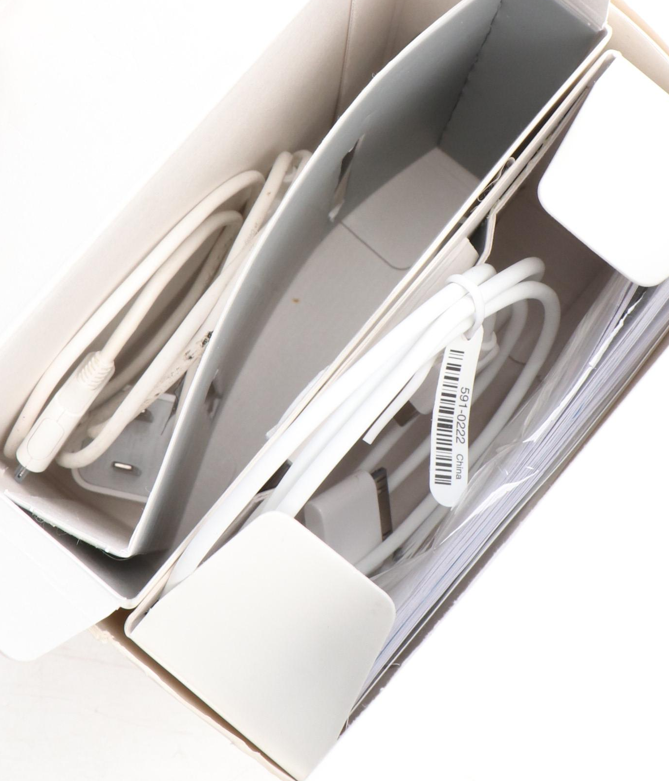 Apple iPod Mini with Charger and Beats Wireless Earbuds