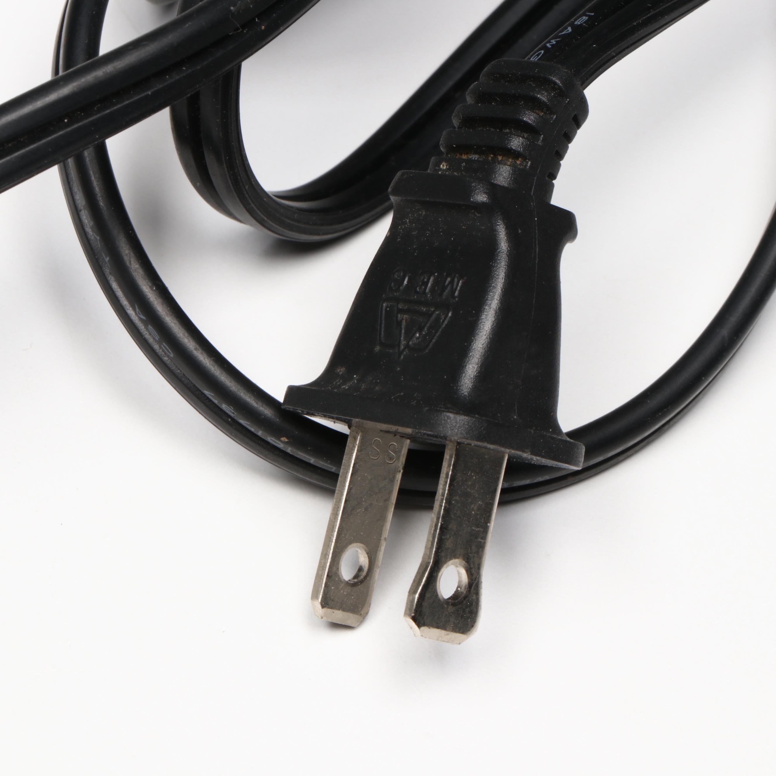 Children's Desk Lamp with Classic Tunes Tabletop Jukebox AM/FM Radio