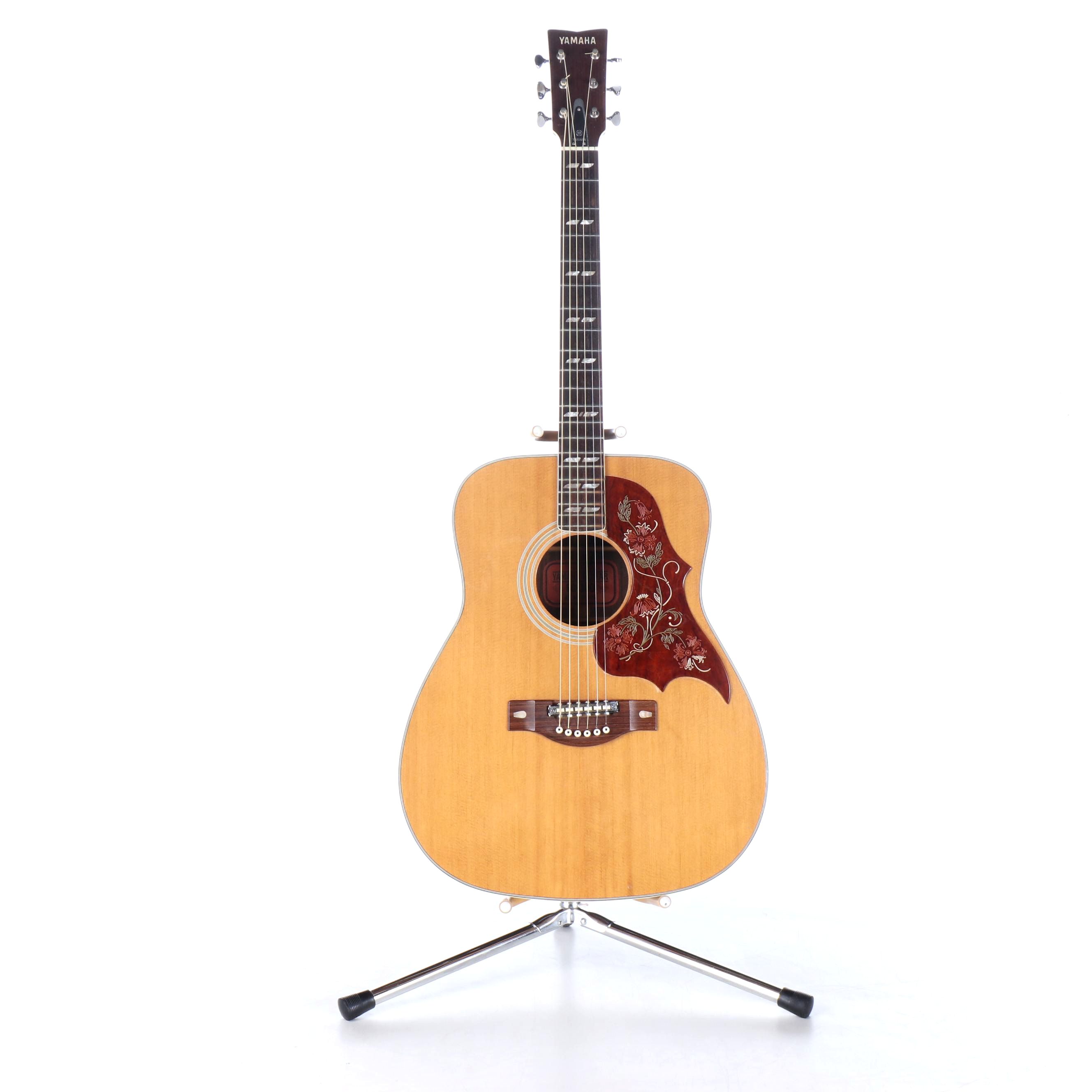 Yamaha Spruce Top Acoustic Guitar FG-300 with Inlaid Mother-of-Pearl Details