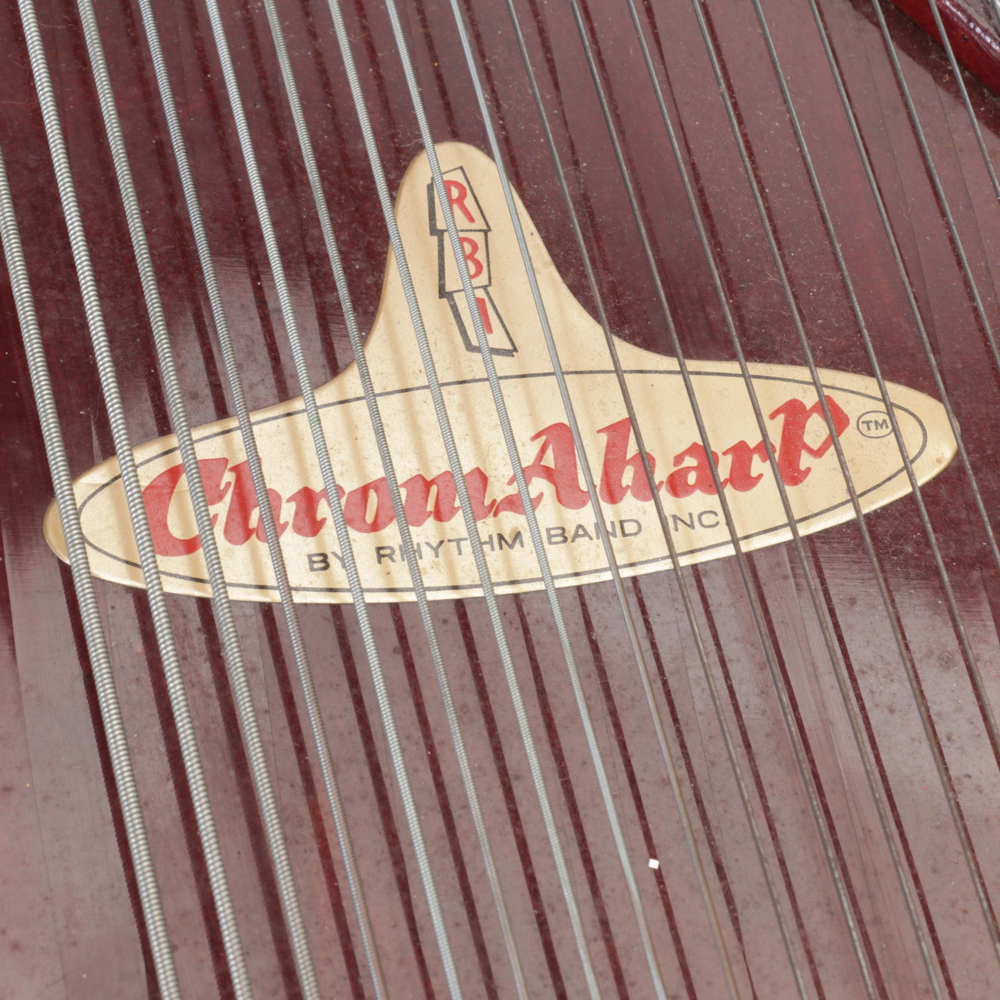 Rhythm Band Inc. "ChromAharP" Fifteen Chord Autoharp with Case