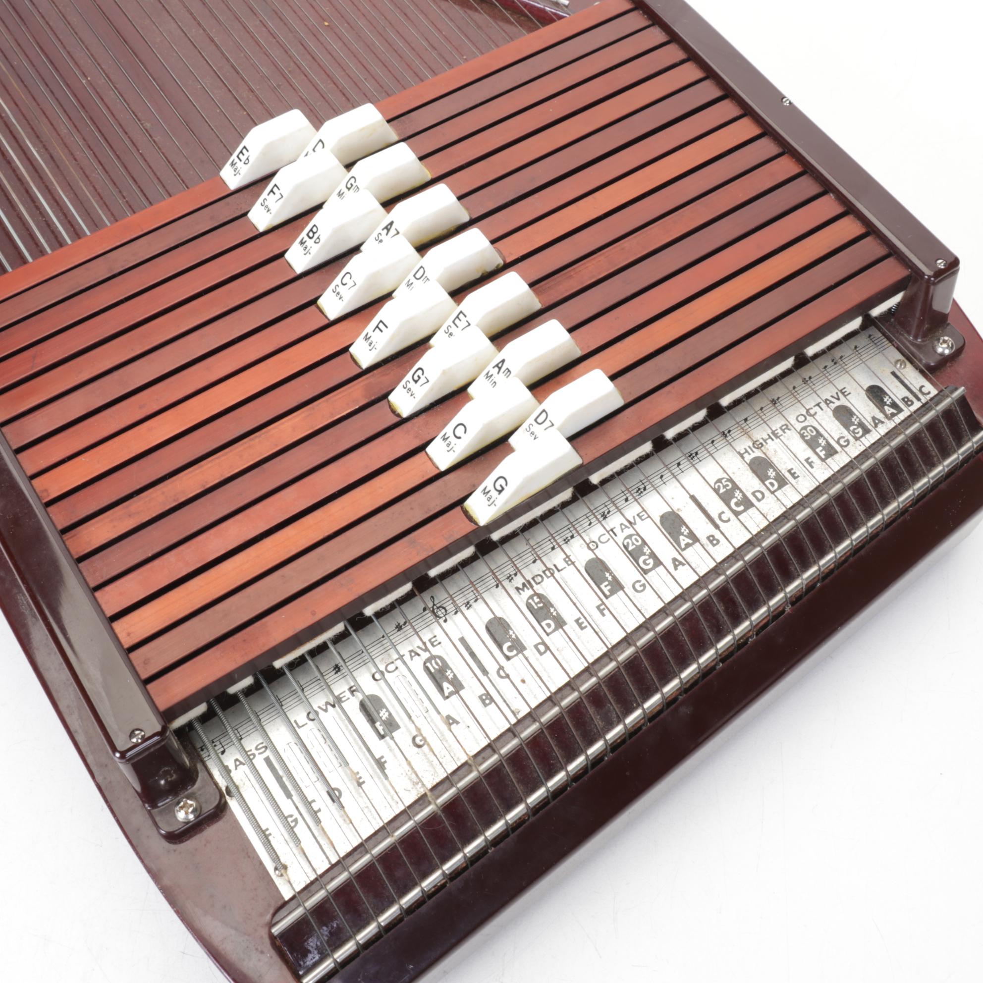 Rhythm Band Inc. "ChromAharP" Fifteen Chord Autoharp with Case