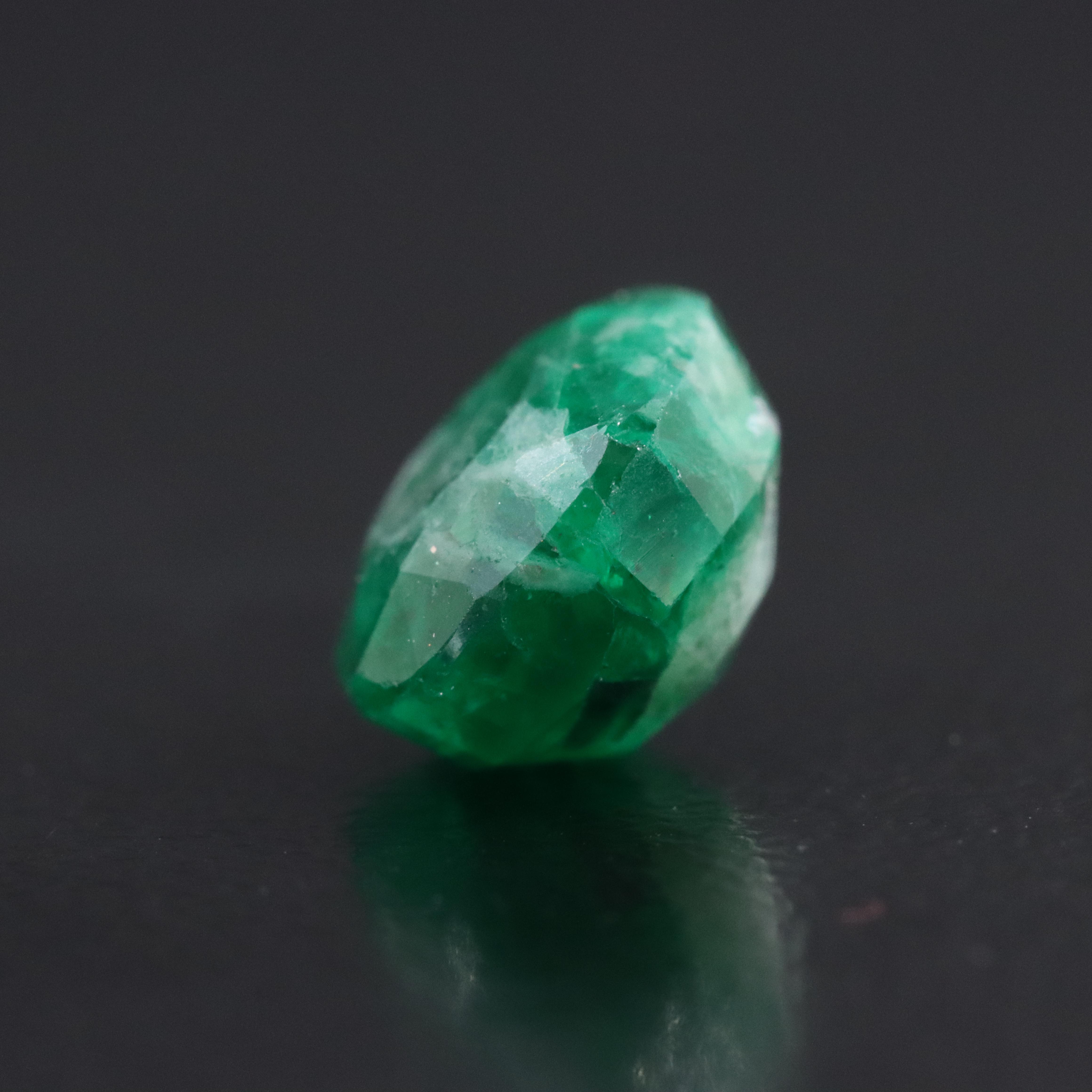 Loose 2.51 CT Emerald