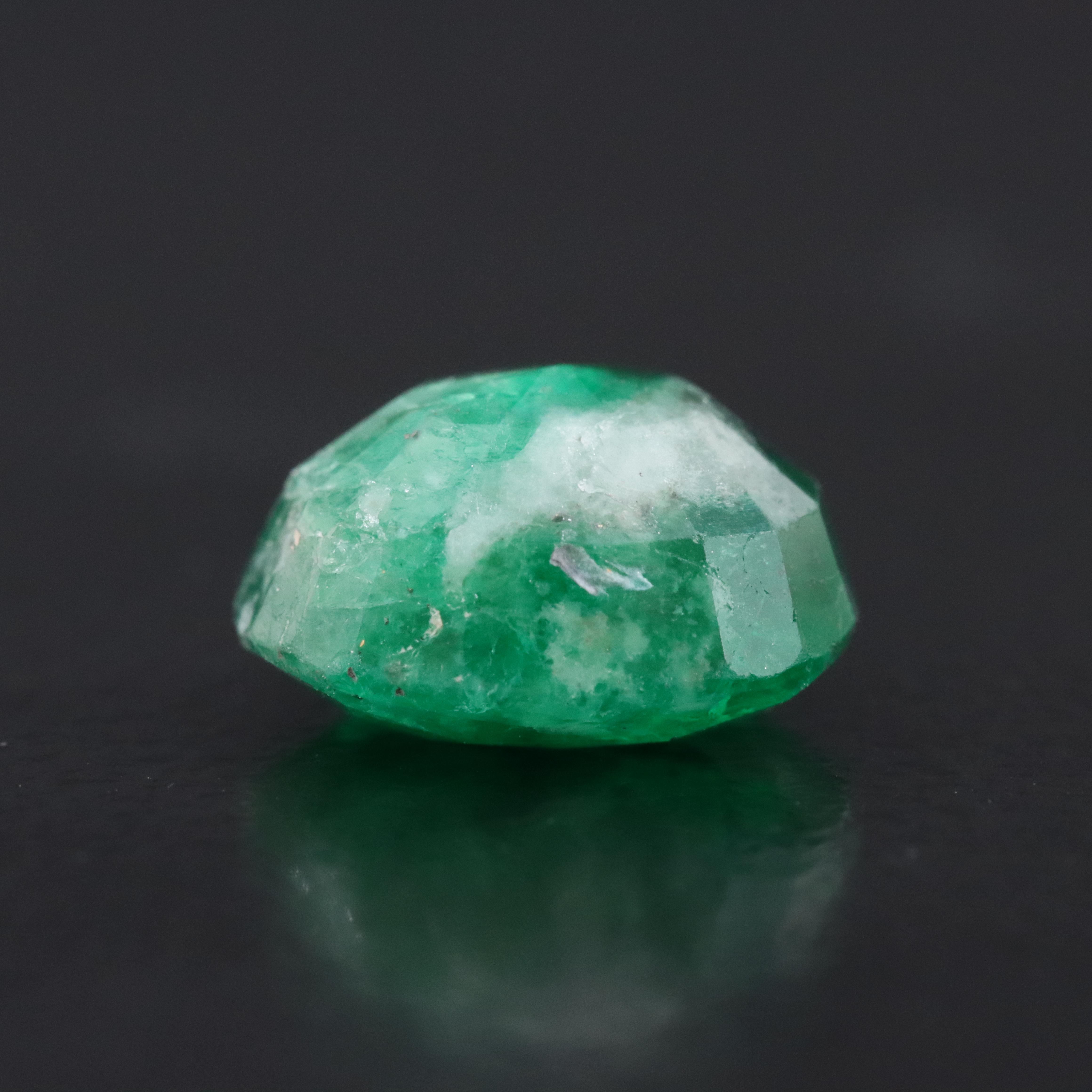 Loose 2.51 CT Emerald