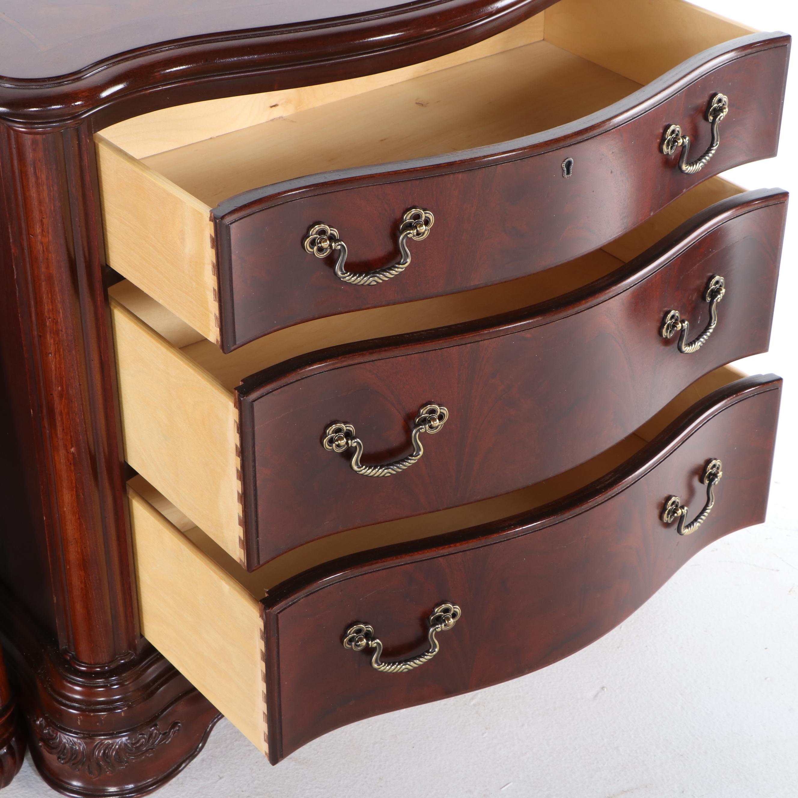 Thomasville Mahogany King Size Bed Frame and Two Bedside Chests