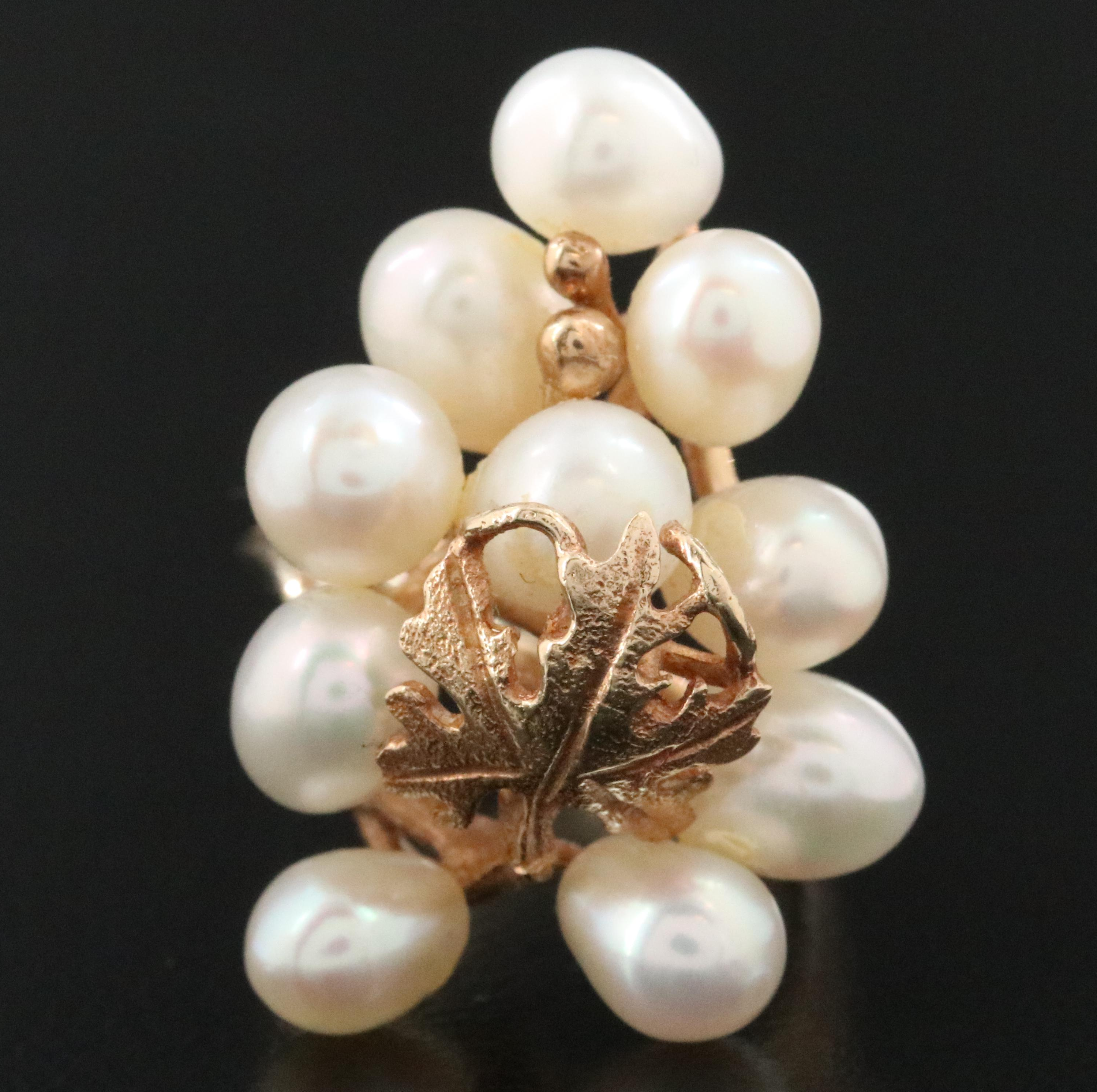 10K Pearl Ring with Leaf Detail