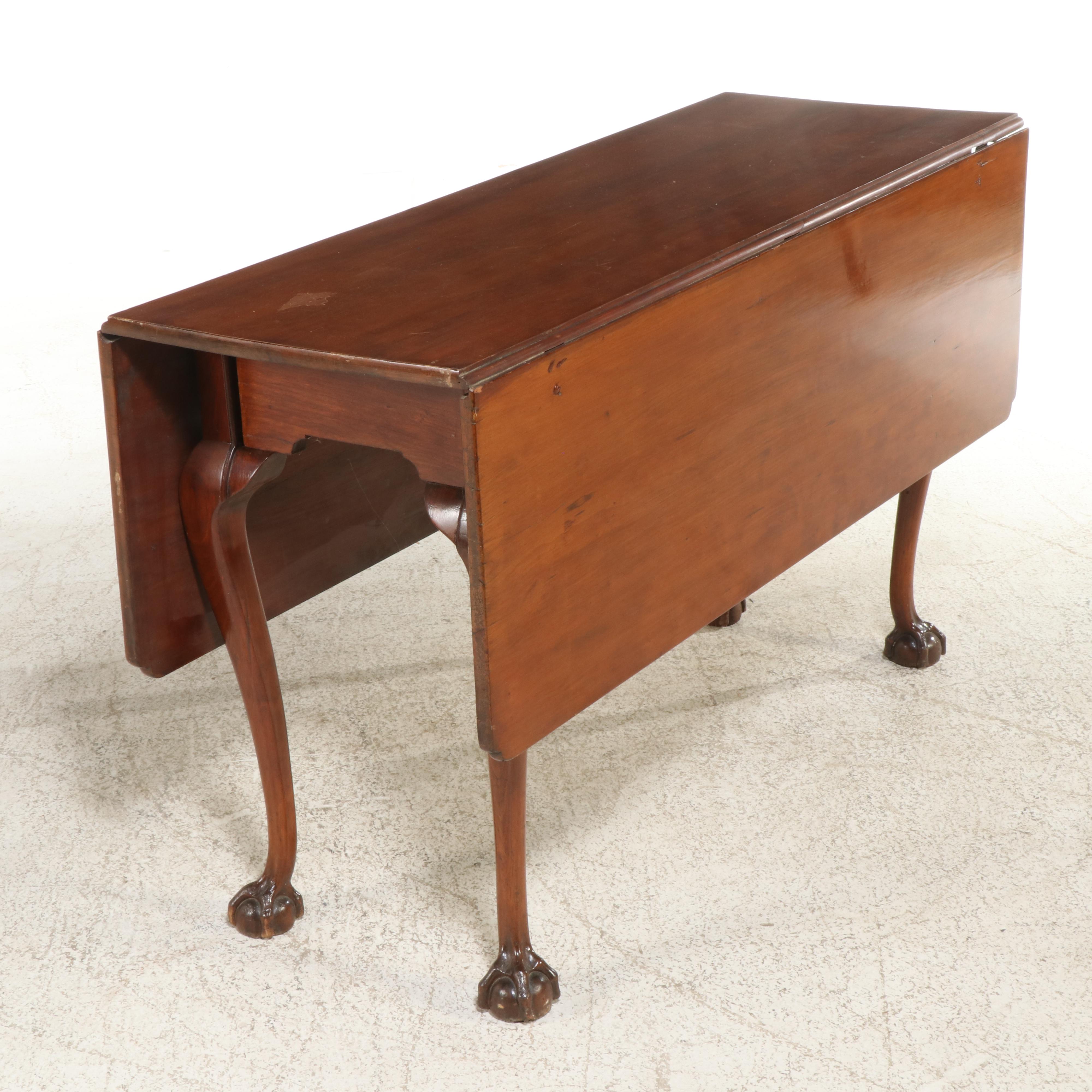 American Chippendale Cherrywood Drop-Leaf Dining Table, Late 18th Century