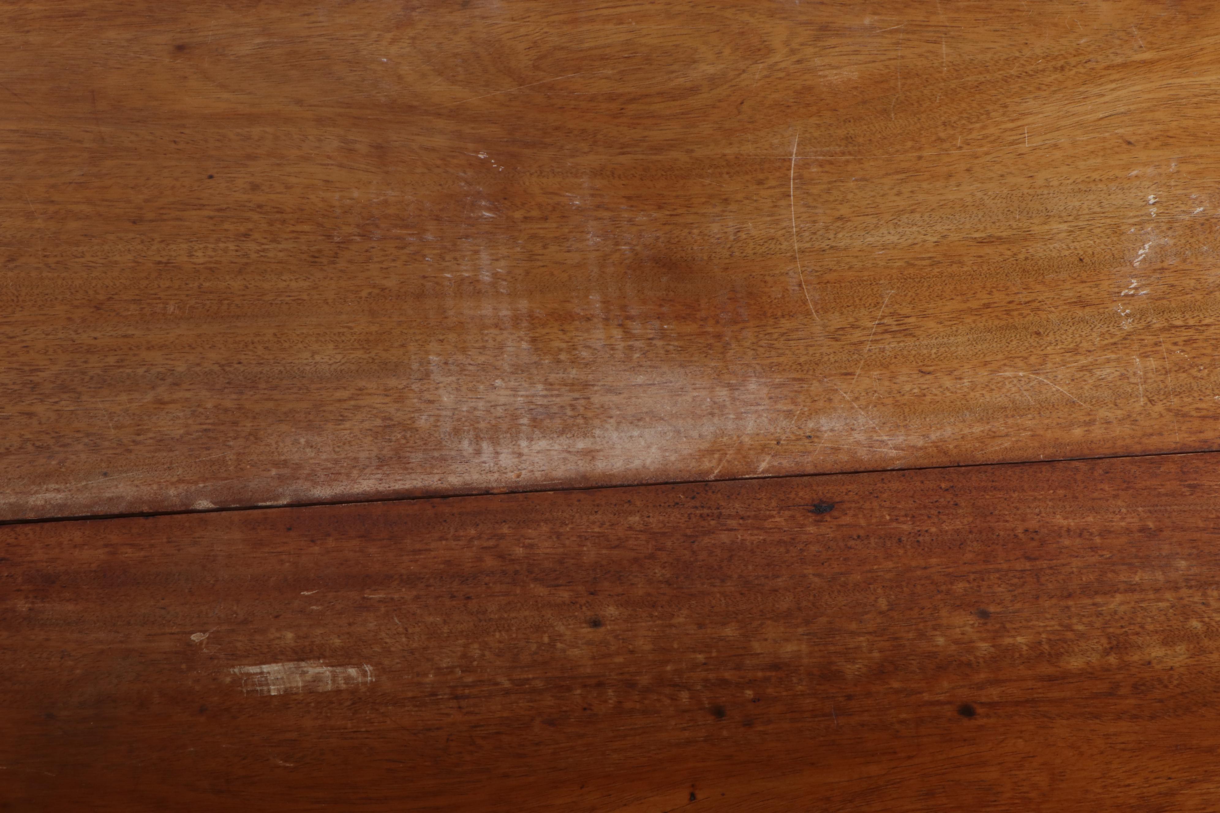 American Chippendale Mahogany Drop-Leaf Dining Table, Late 18th Century