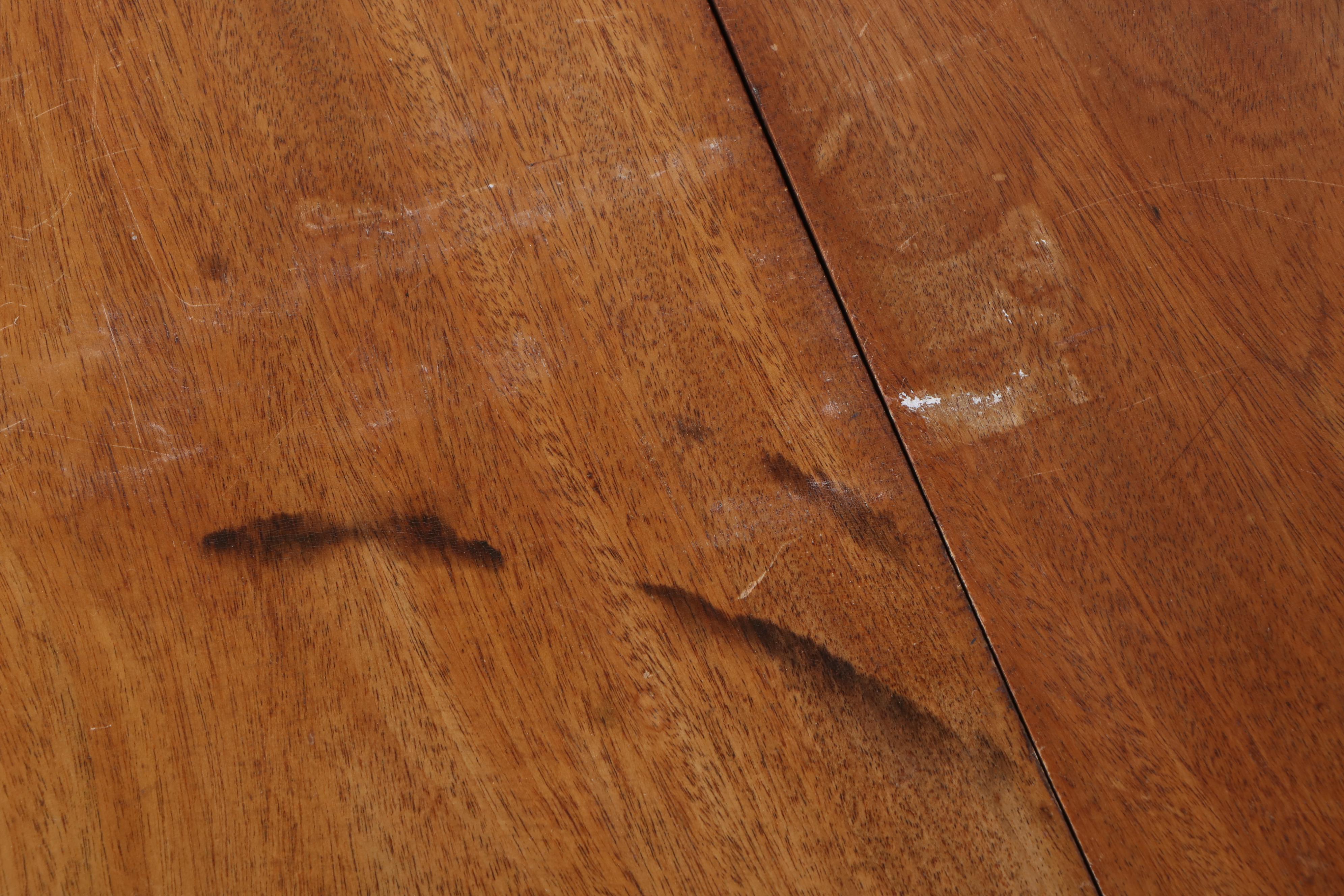 American Chippendale Mahogany Drop-Leaf Dining Table, Late 18th Century