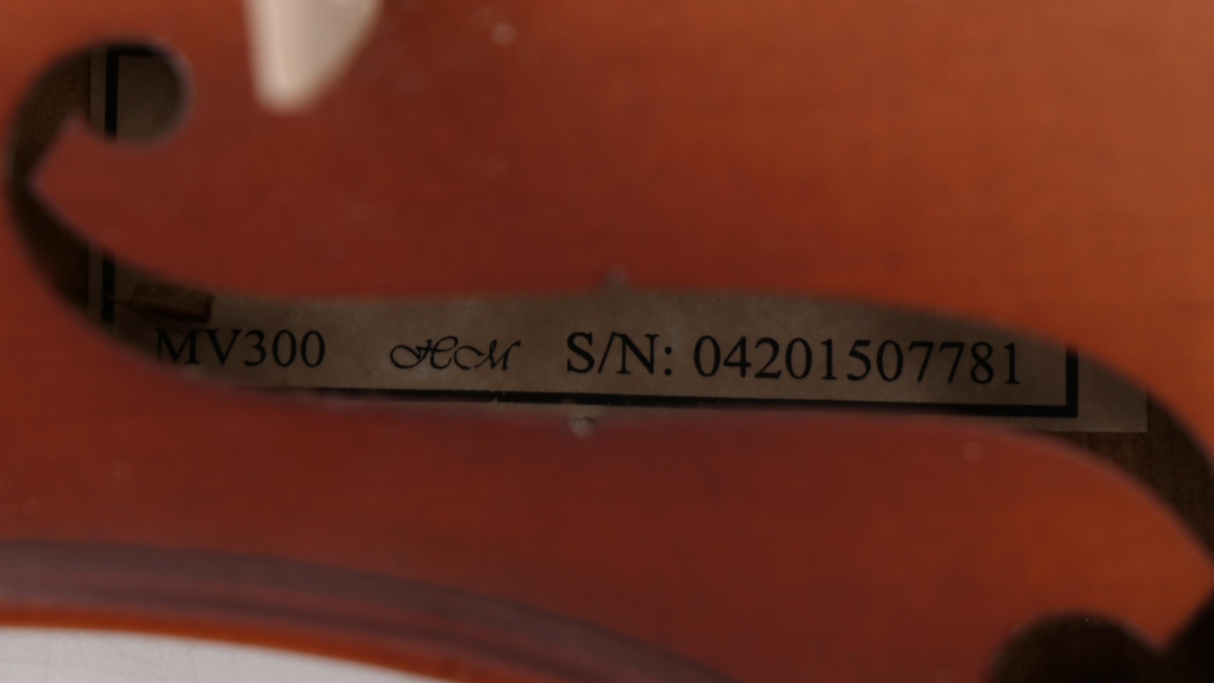 Mendini 4/4 Violin with Case and Bow