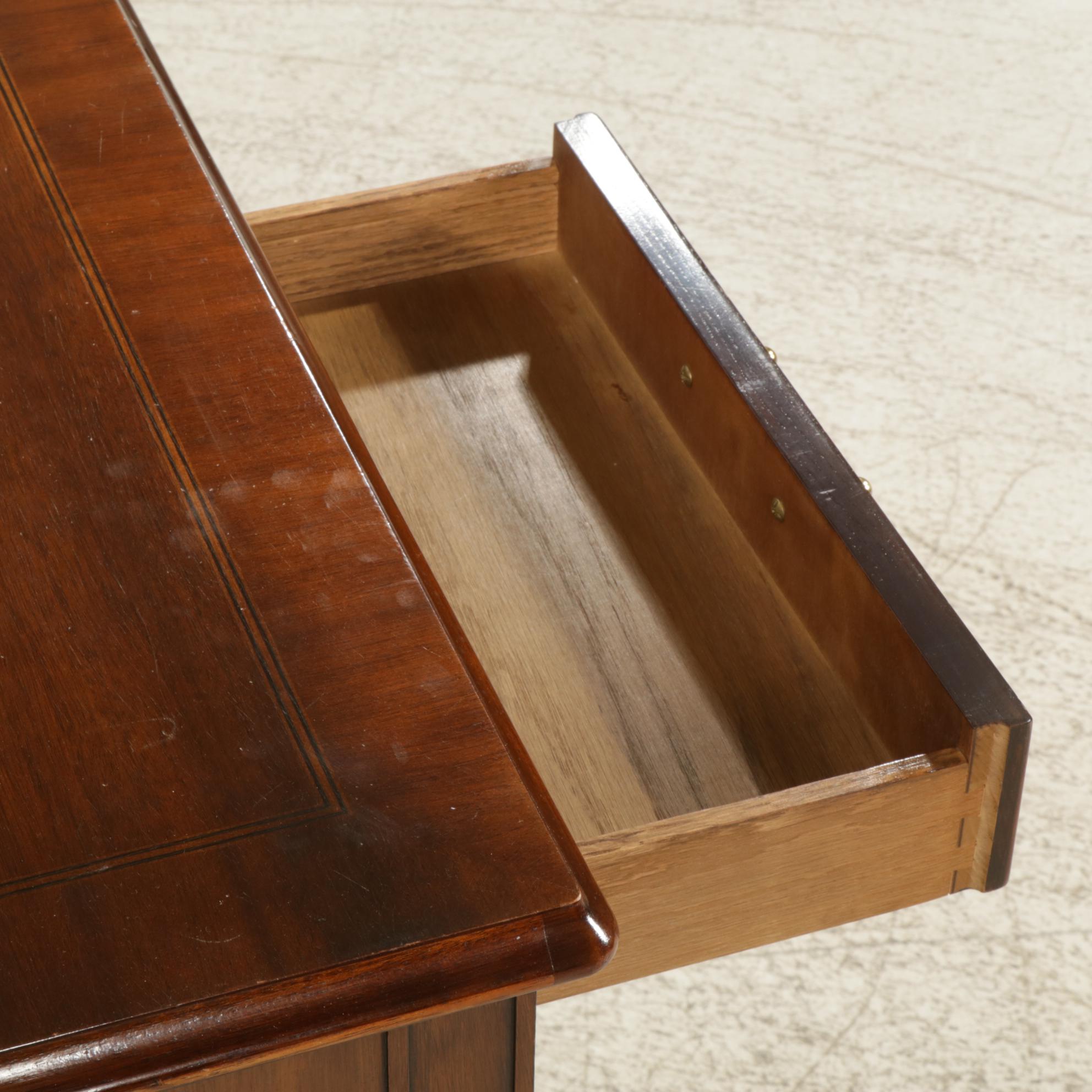 Baker Furniture Collector's Edition Chippendale Style Mahogany Executive Desk