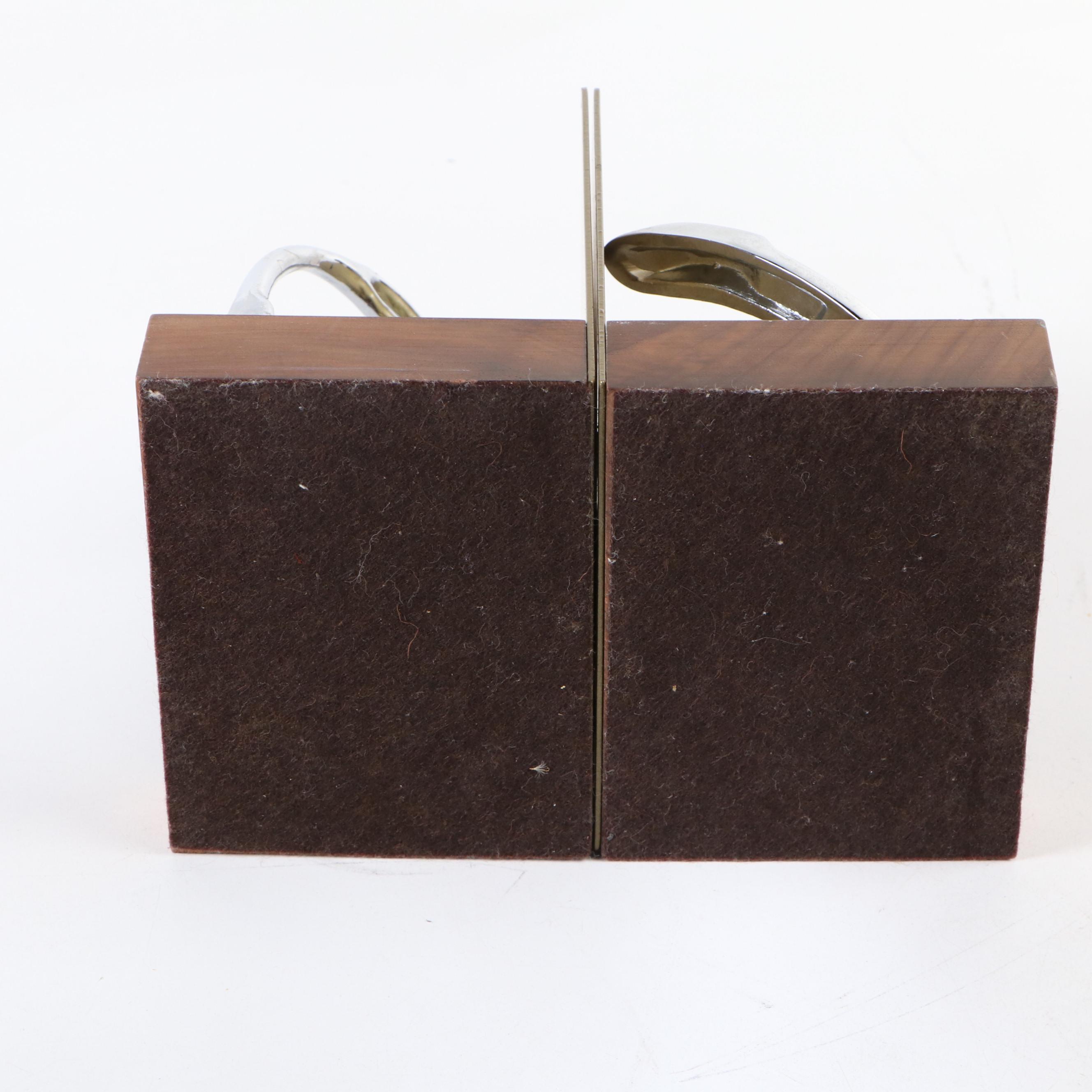 Red Mill Horsehead Bookends with Stirrup and Horseshoe Bookend Set