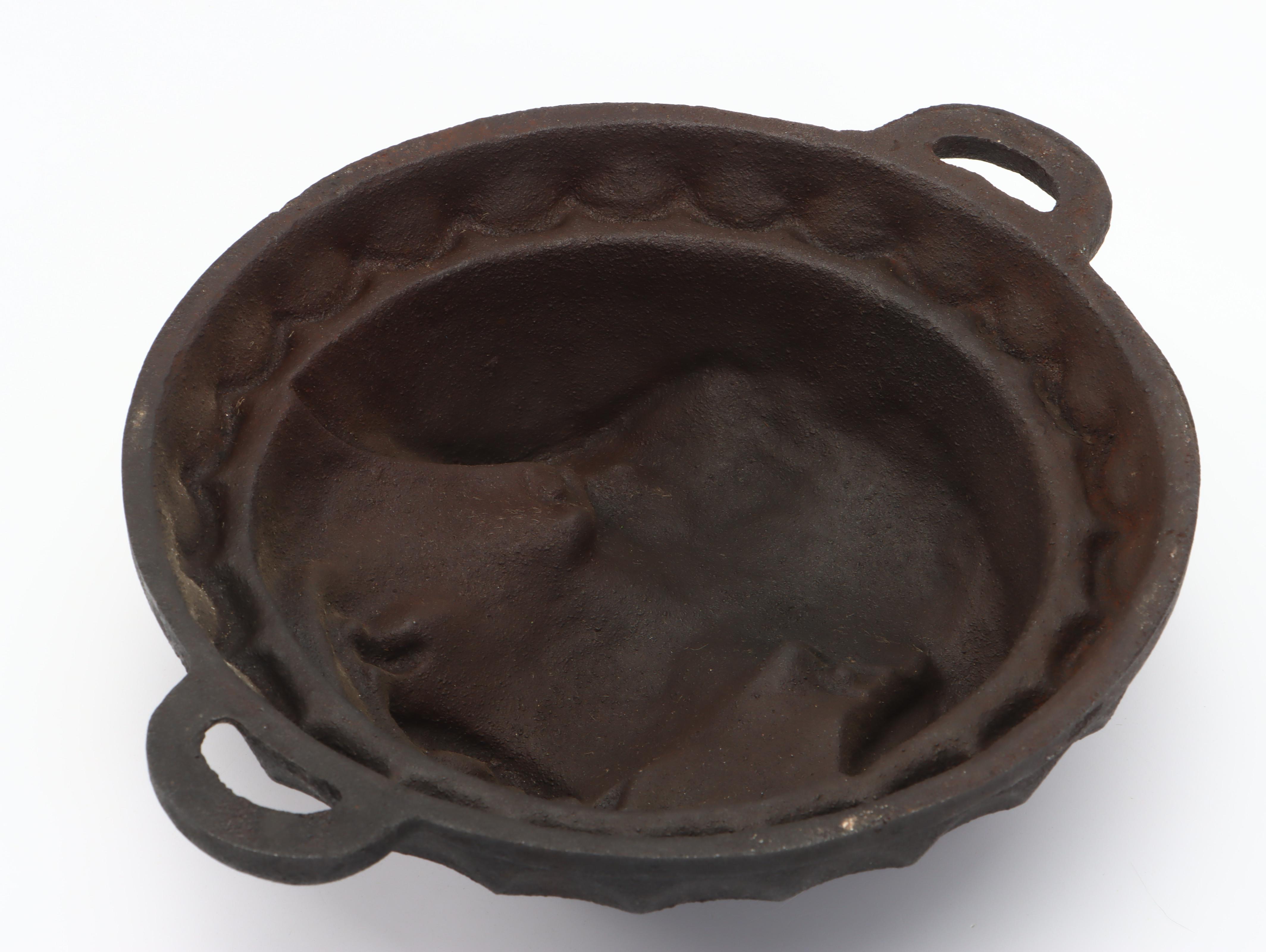 Cast Iron Pig-Shaped Head Cheese Mold, 20th Century