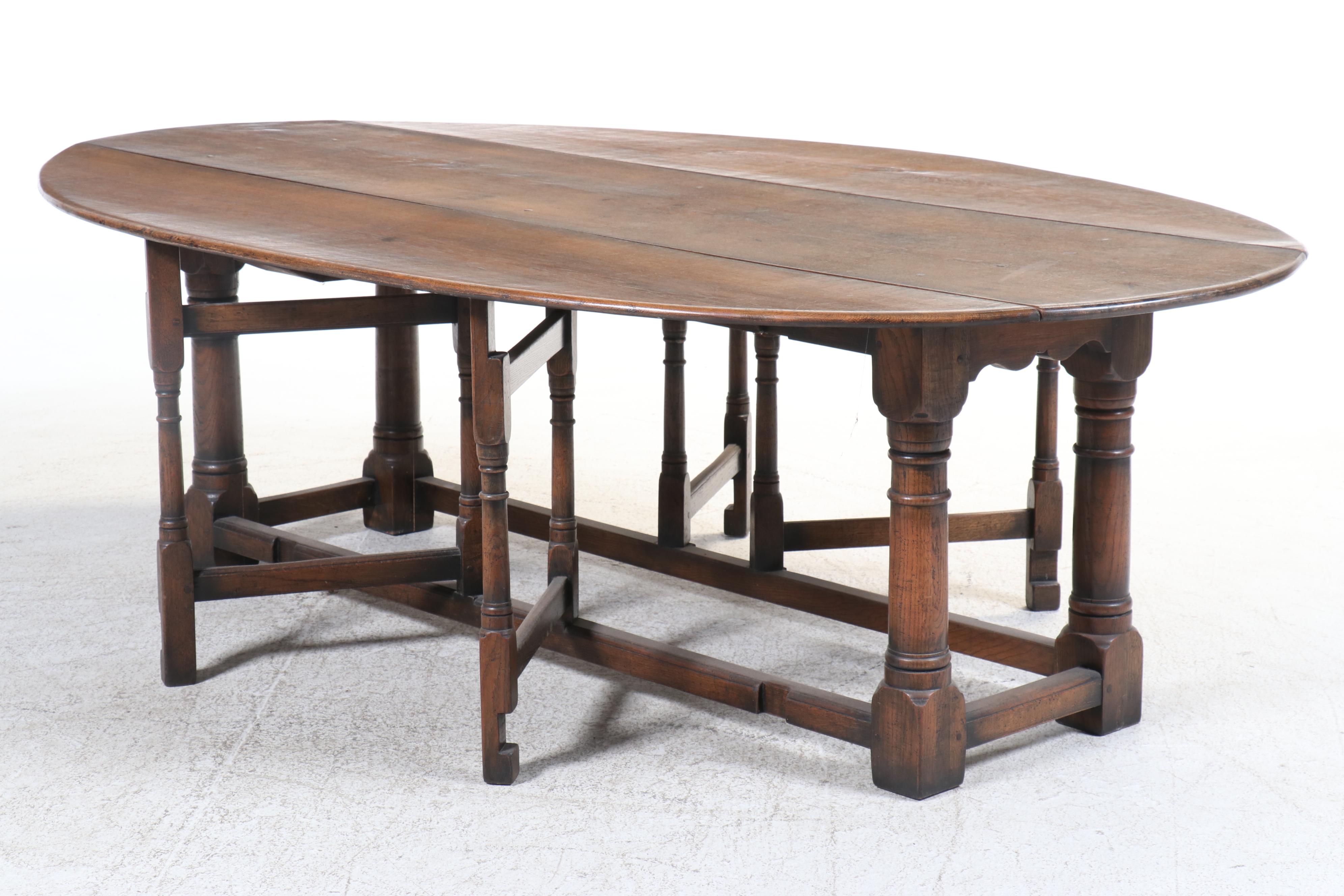 William and Mary Style Oak Gate-Leg Dining Table, 20th Century