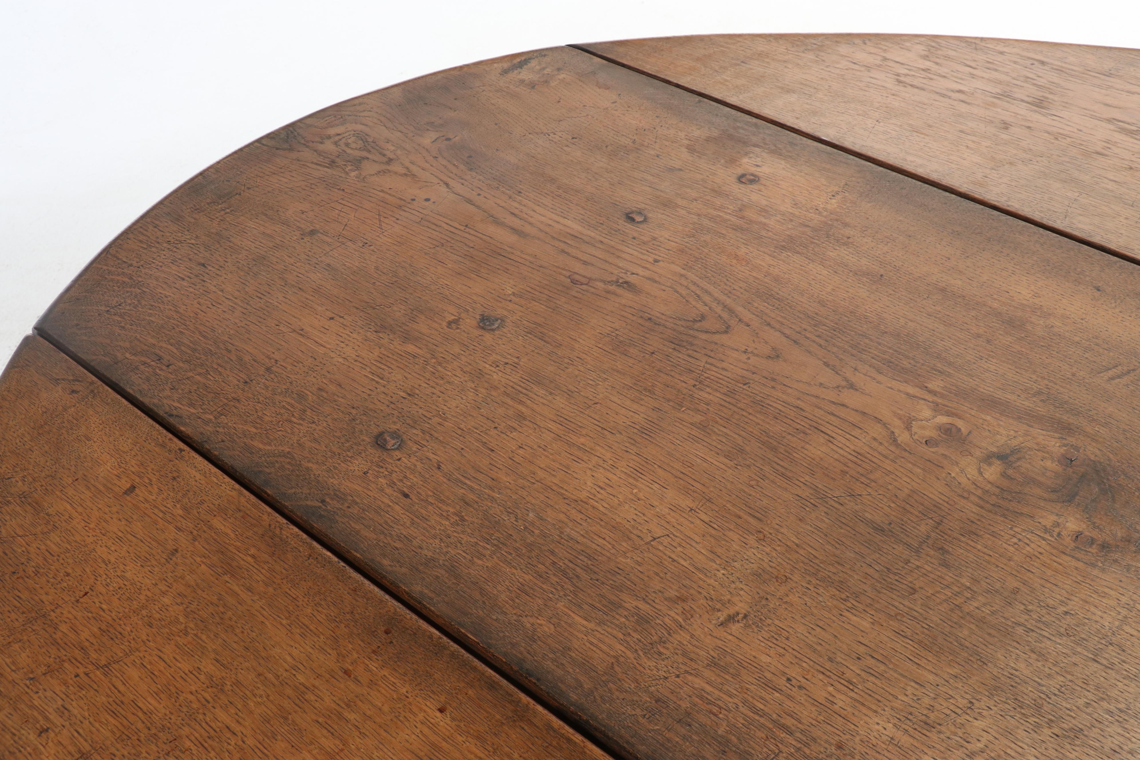 William and Mary Style Oak Gate-Leg Dining Table, 20th Century