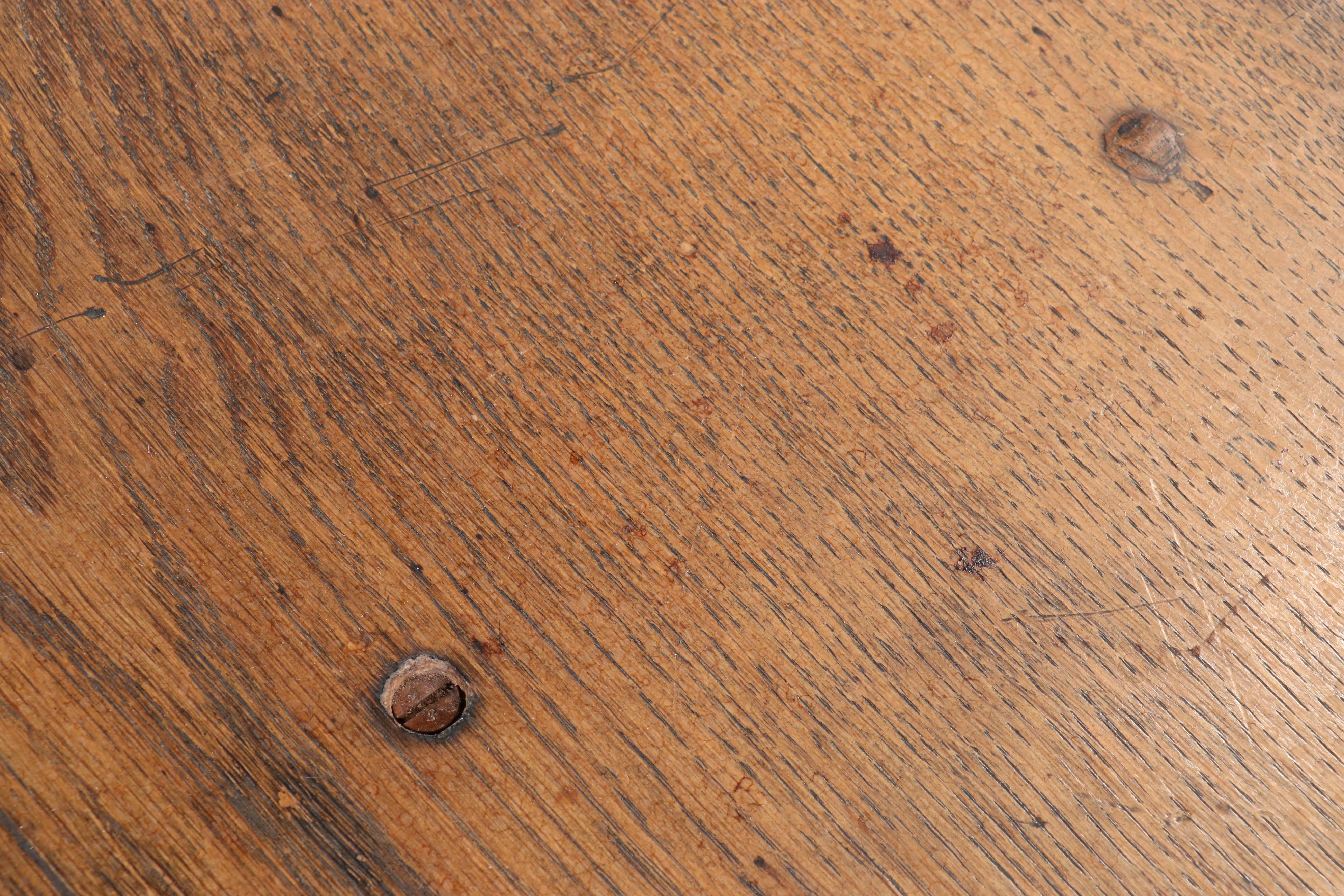 William and Mary Style Oak Gate-Leg Dining Table, 20th Century