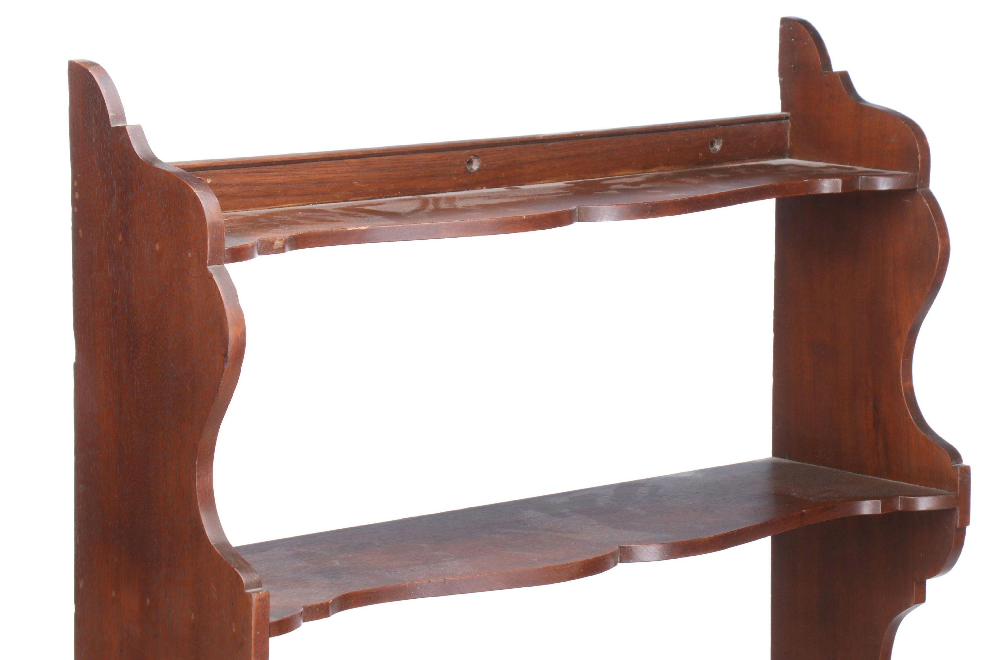 Federal Style Mahogany Finish Wall Hanging Shelf, 20th Century