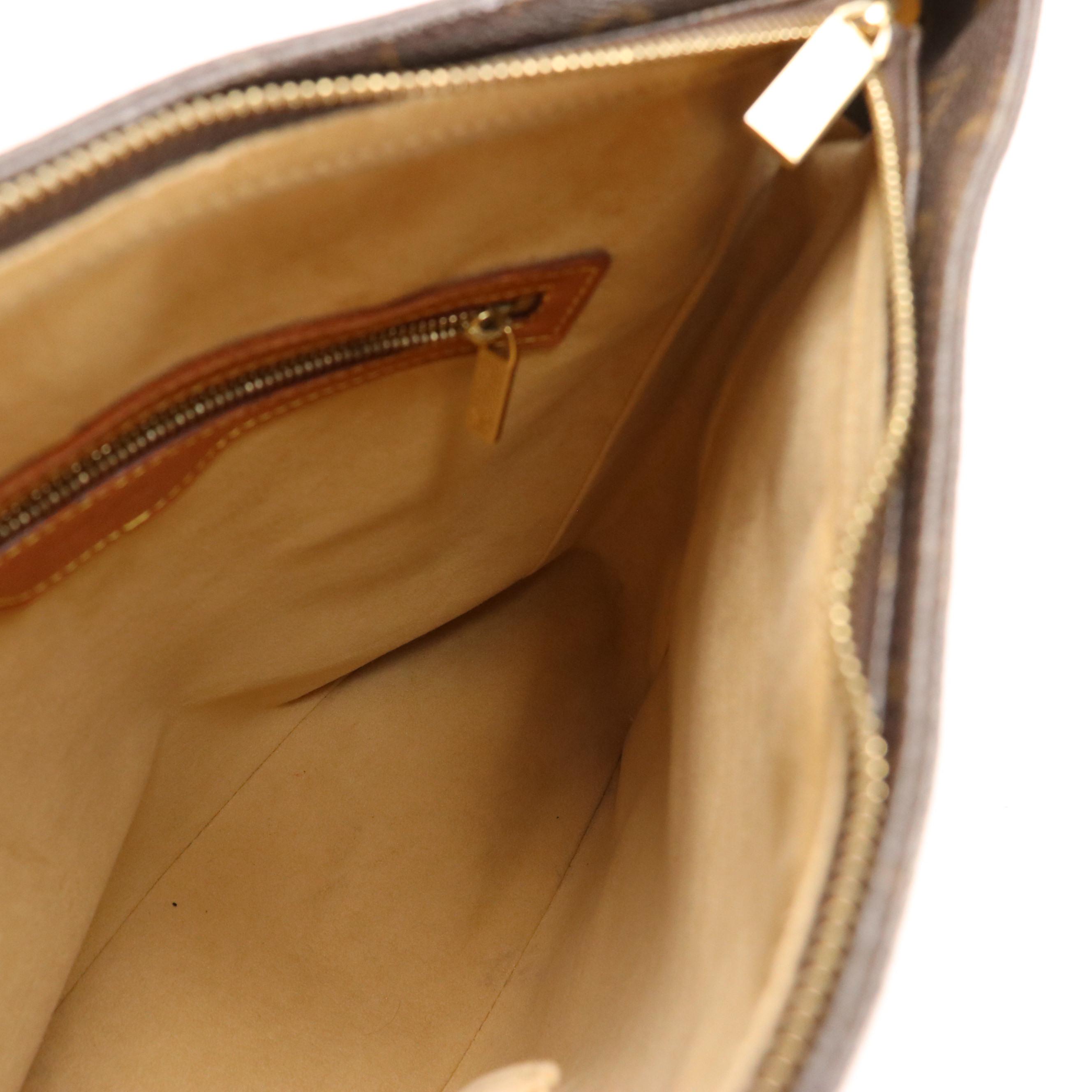 Louis Vuitton Looping GM Shoulder Bag in Monogram Canvas