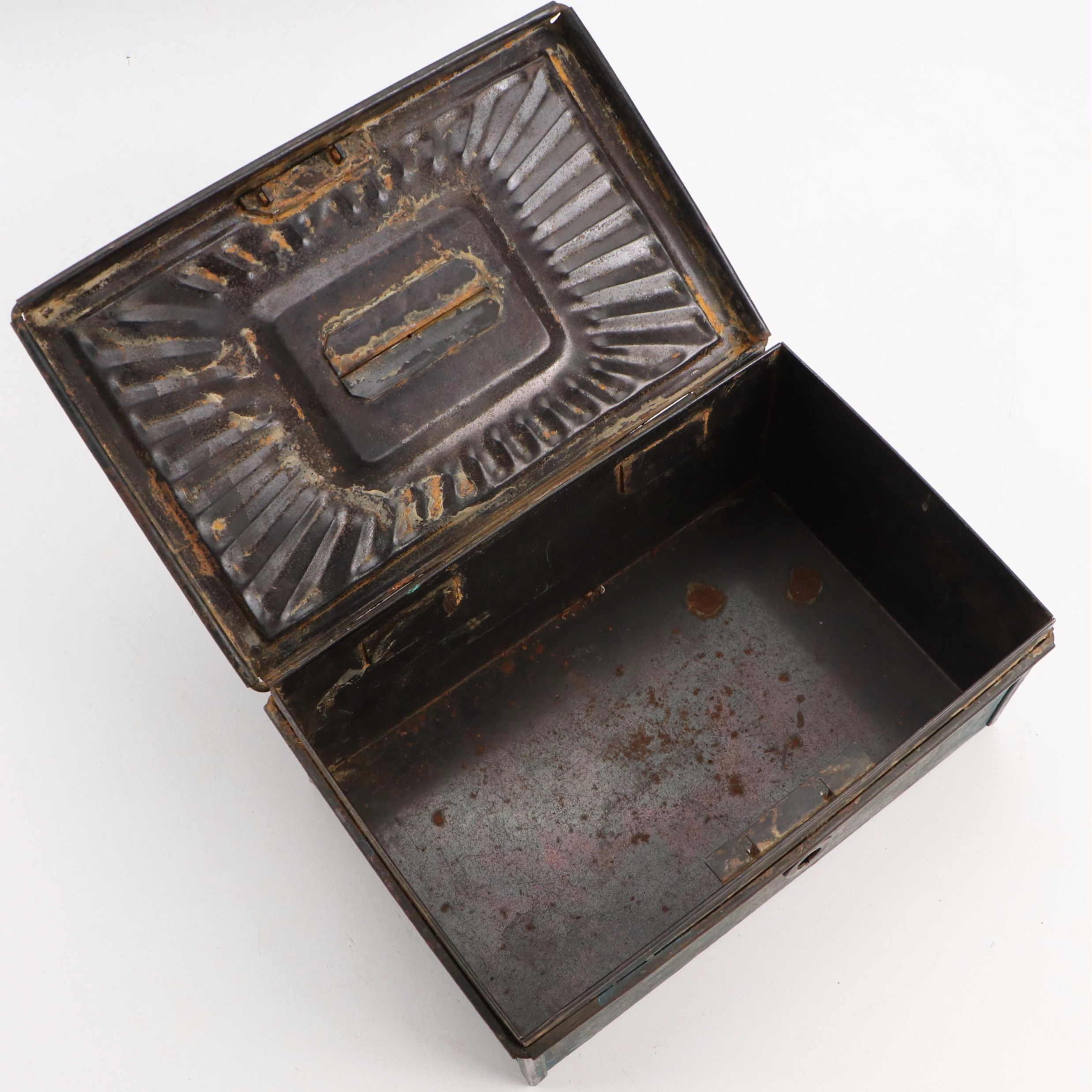 Crosse and Blackwell Biscuit, Bunte Candy, Vanity and Other Tin Boxes