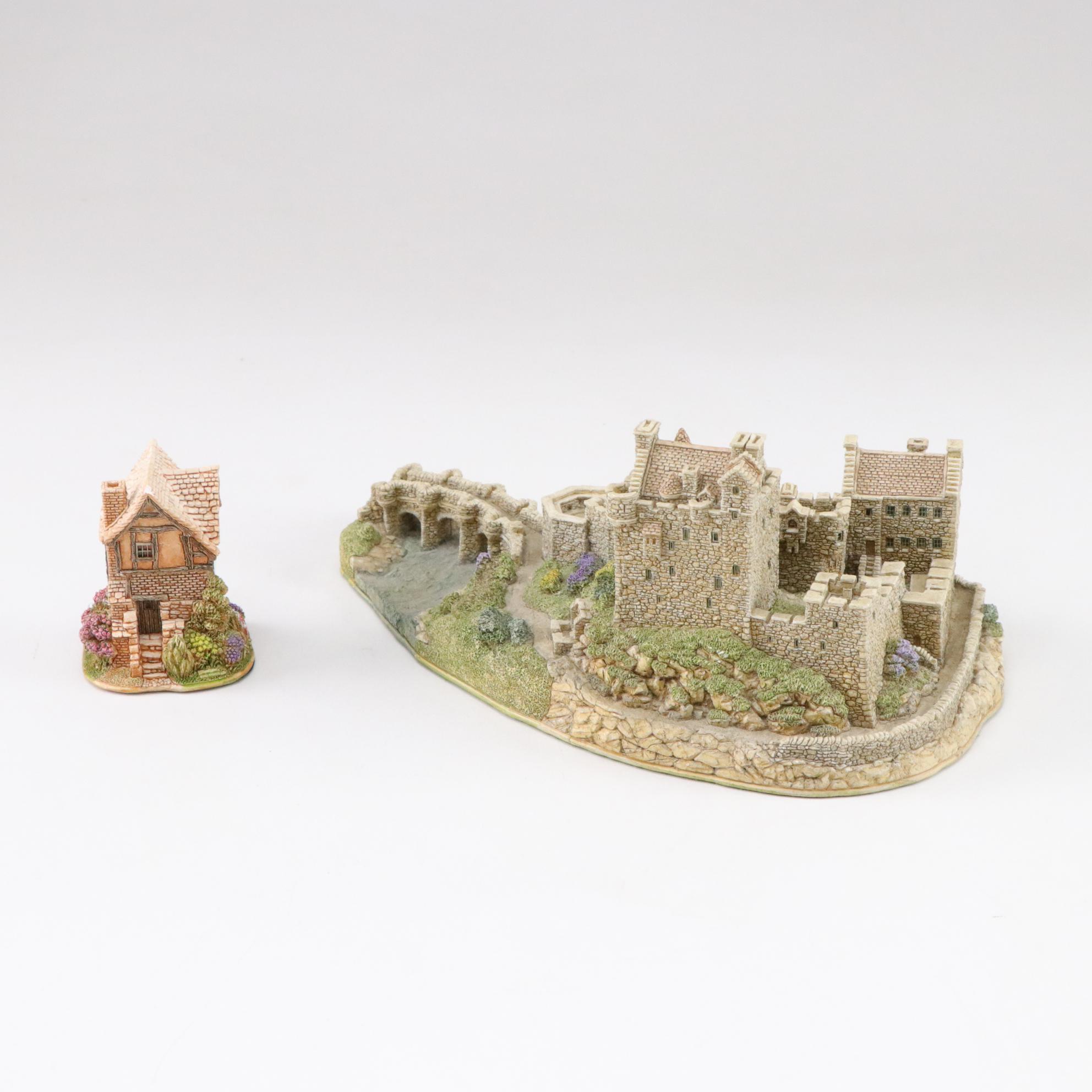Lilliput Lane "Eilean Donan Castle" & "Little Shambles" in Miniature Village Set