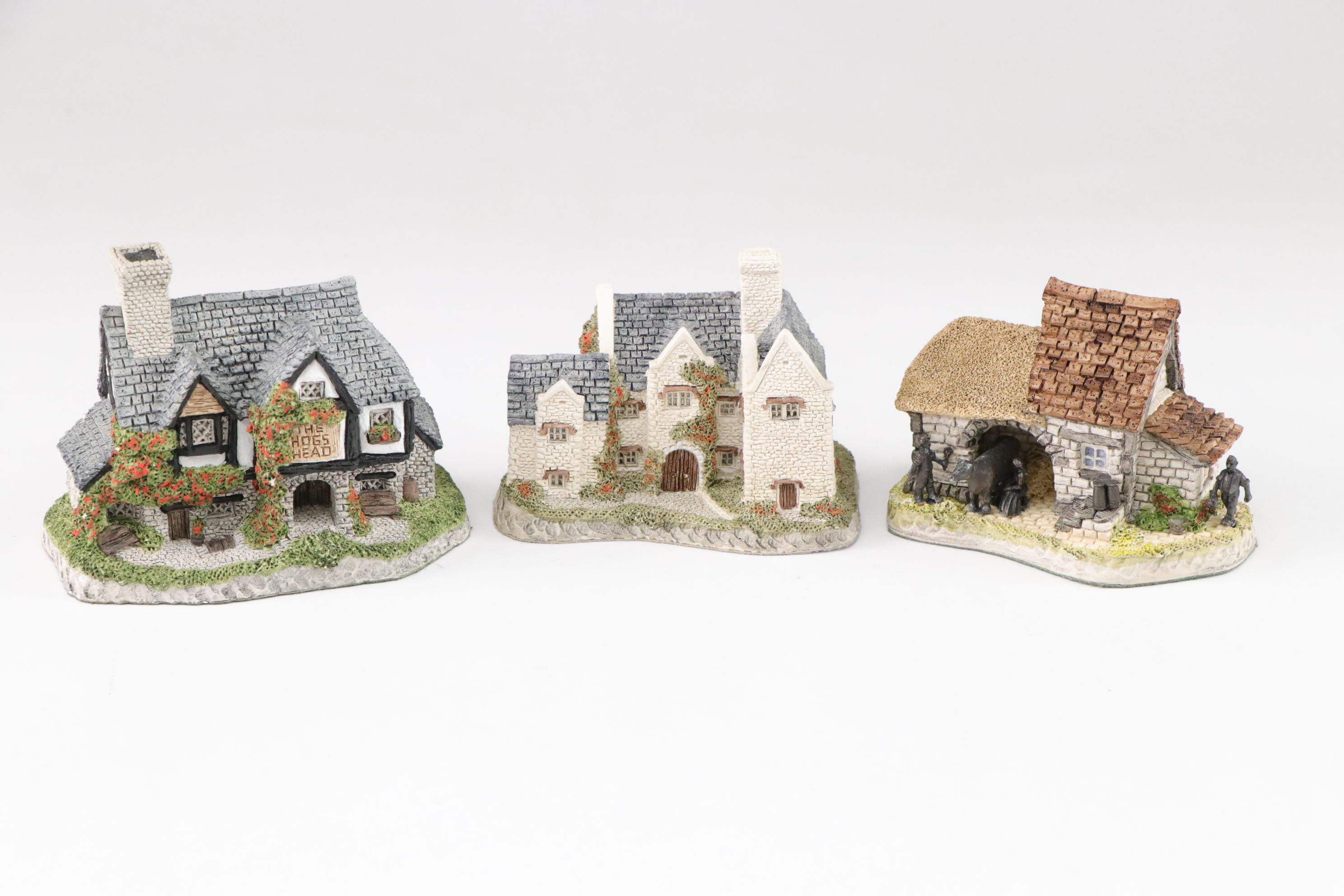 Lilliput Lane "Eilean Donan Castle" & "Little Shambles" in Miniature Village Set
